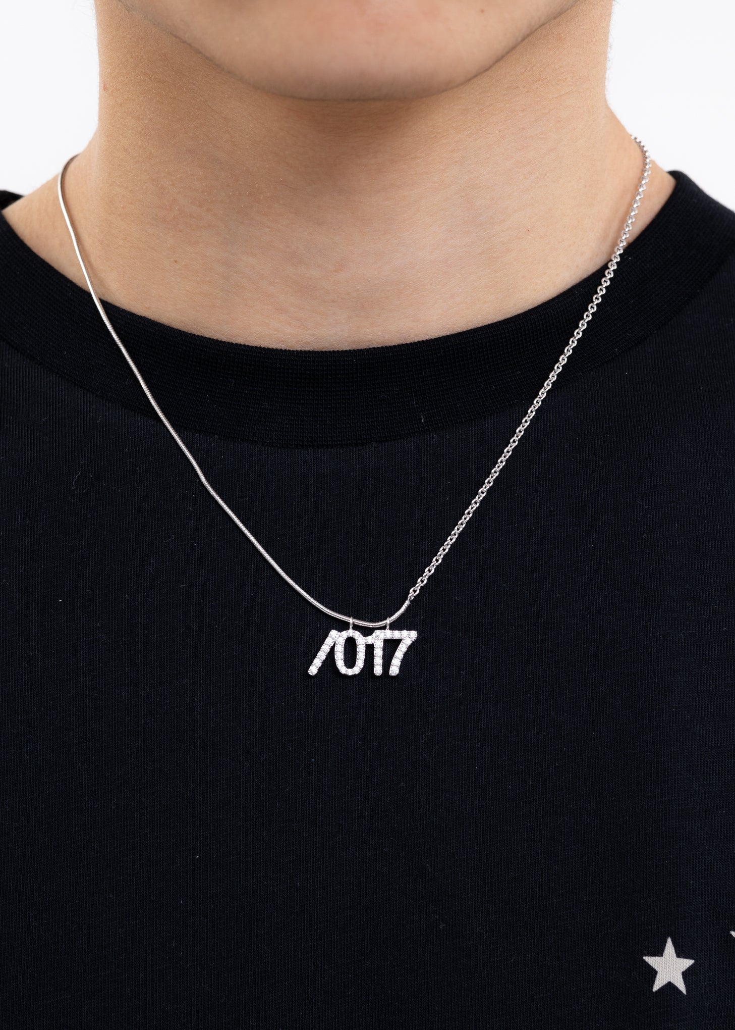 017 X WILLIAM SHEN Silver Small Logo Necklace - Image 5