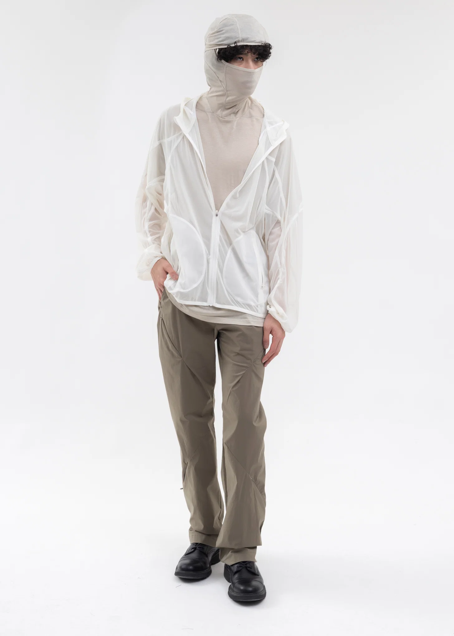 5.0+ HOODIE CENTER (WHITE) - Image 10