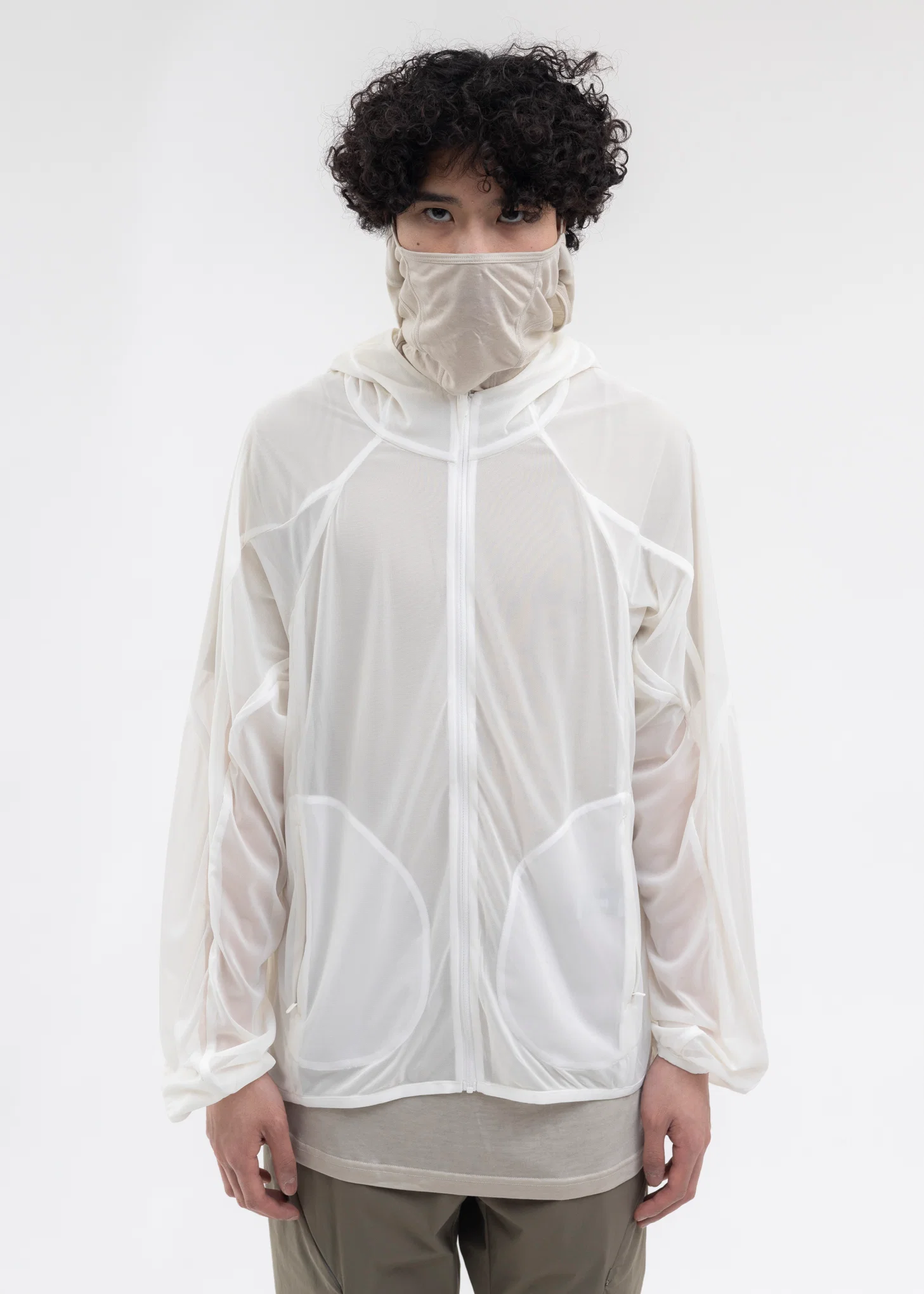 5.0+ HOODIE CENTER (WHITE) - Image 4