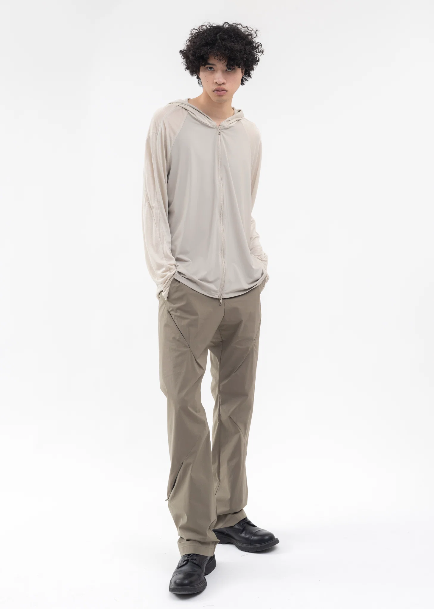 5.0+ HOODIE RIGHT (GREY) - Image 6