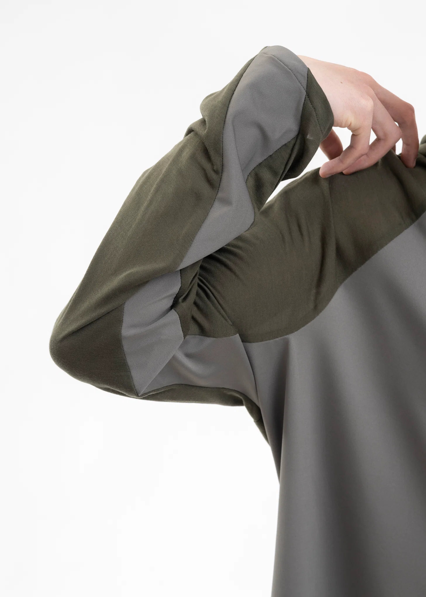 5.0+ HOODIE RIGHT (OLIVE GREEN) - Image 5