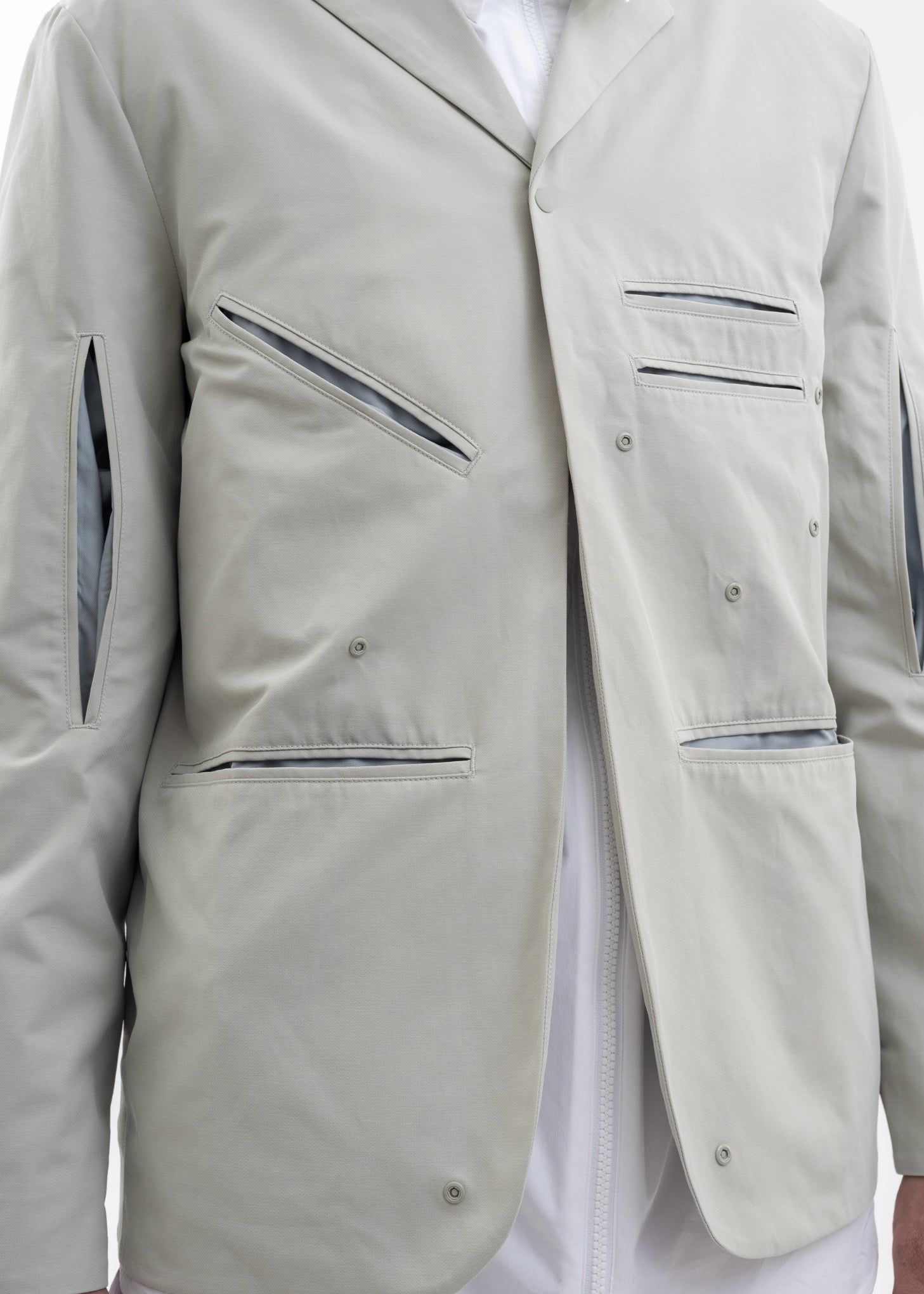 5.0 JACKET CENTER (GREY) - Image 9