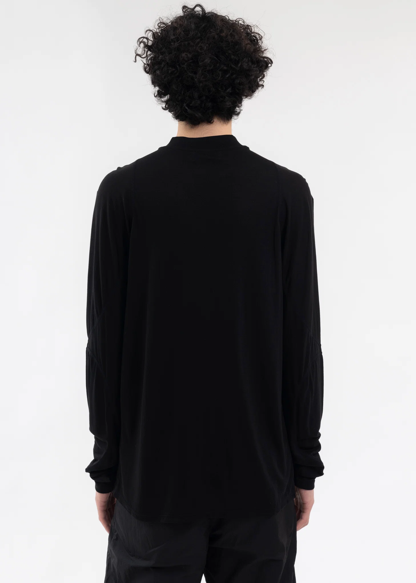 5.0+ LONG SLEEVE RIGHT (BLACK) - Image 3