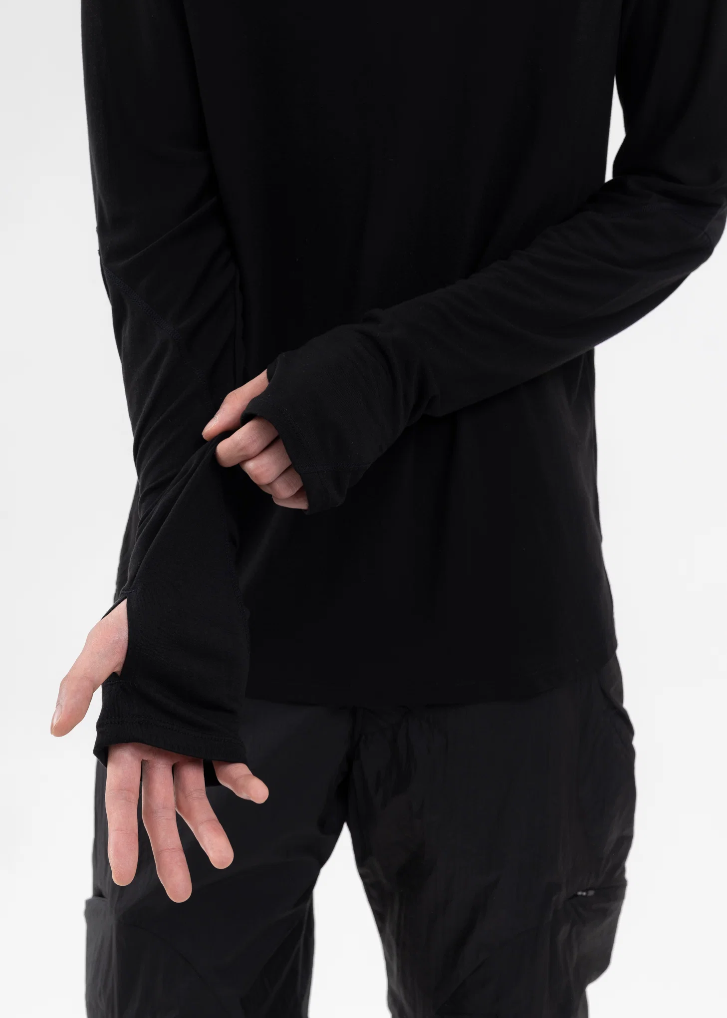 5.0+ LONG SLEEVE RIGHT (BLACK) - Image 7