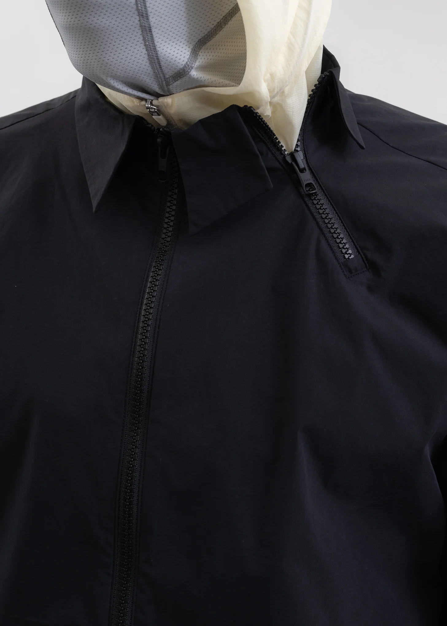 5.0 SHIRT CENTER (BLACK) - Image 2