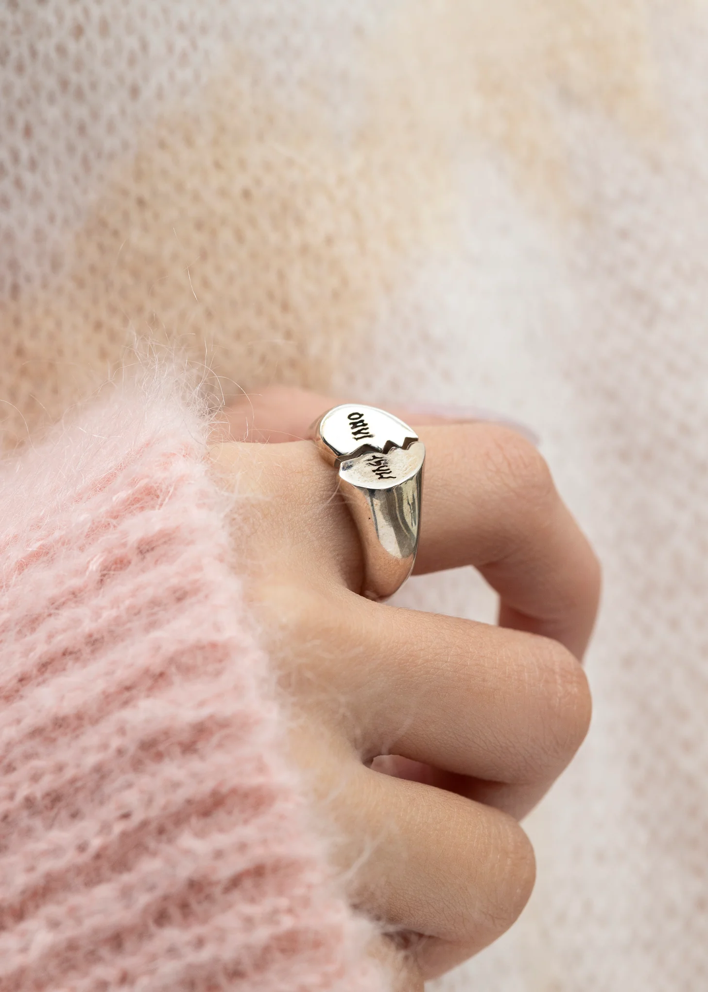 925 SILVER MINI BROKEN HEART RING - Image 2