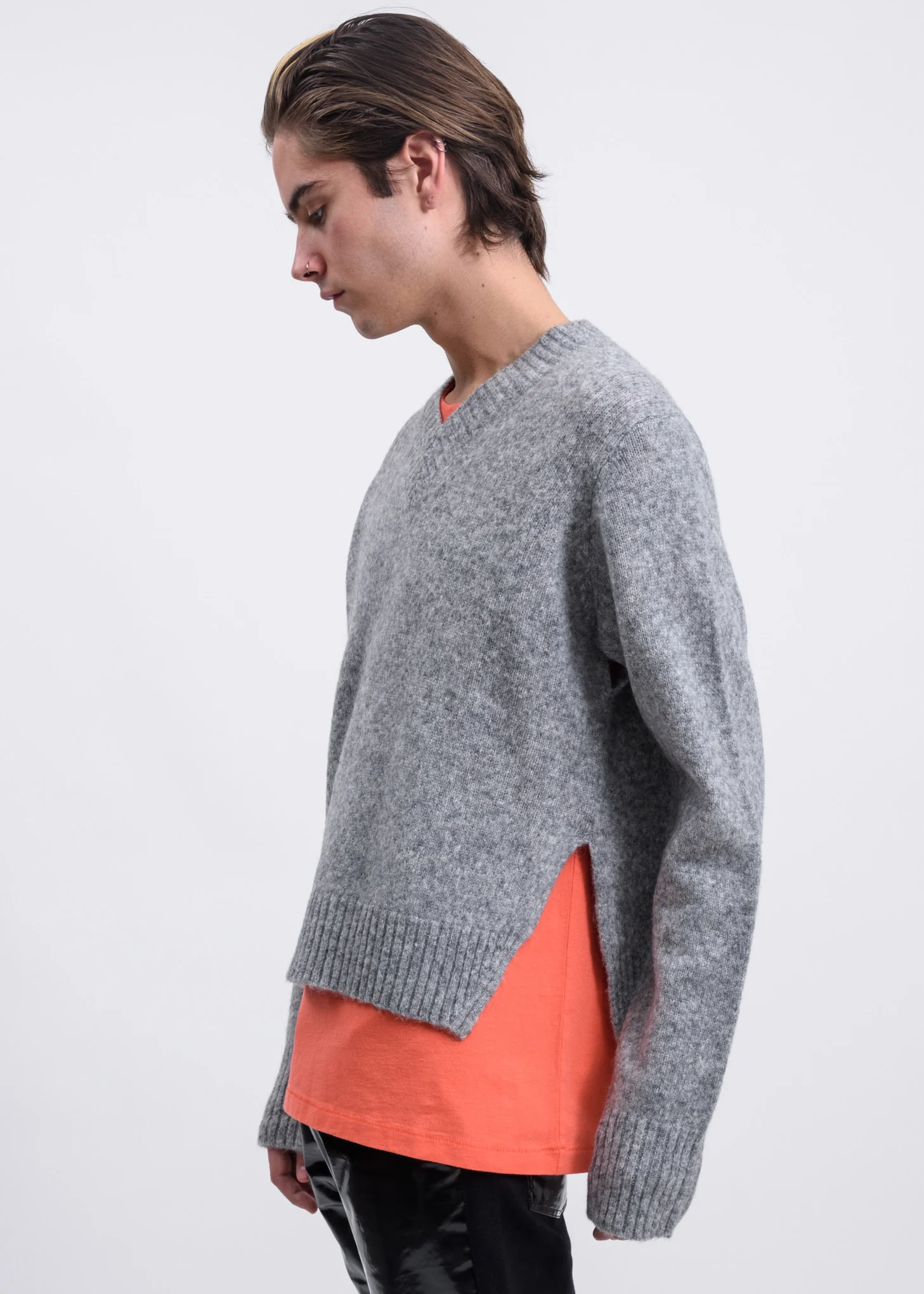 Ash V-Neck Tie Sleeve Sweater - Image 3