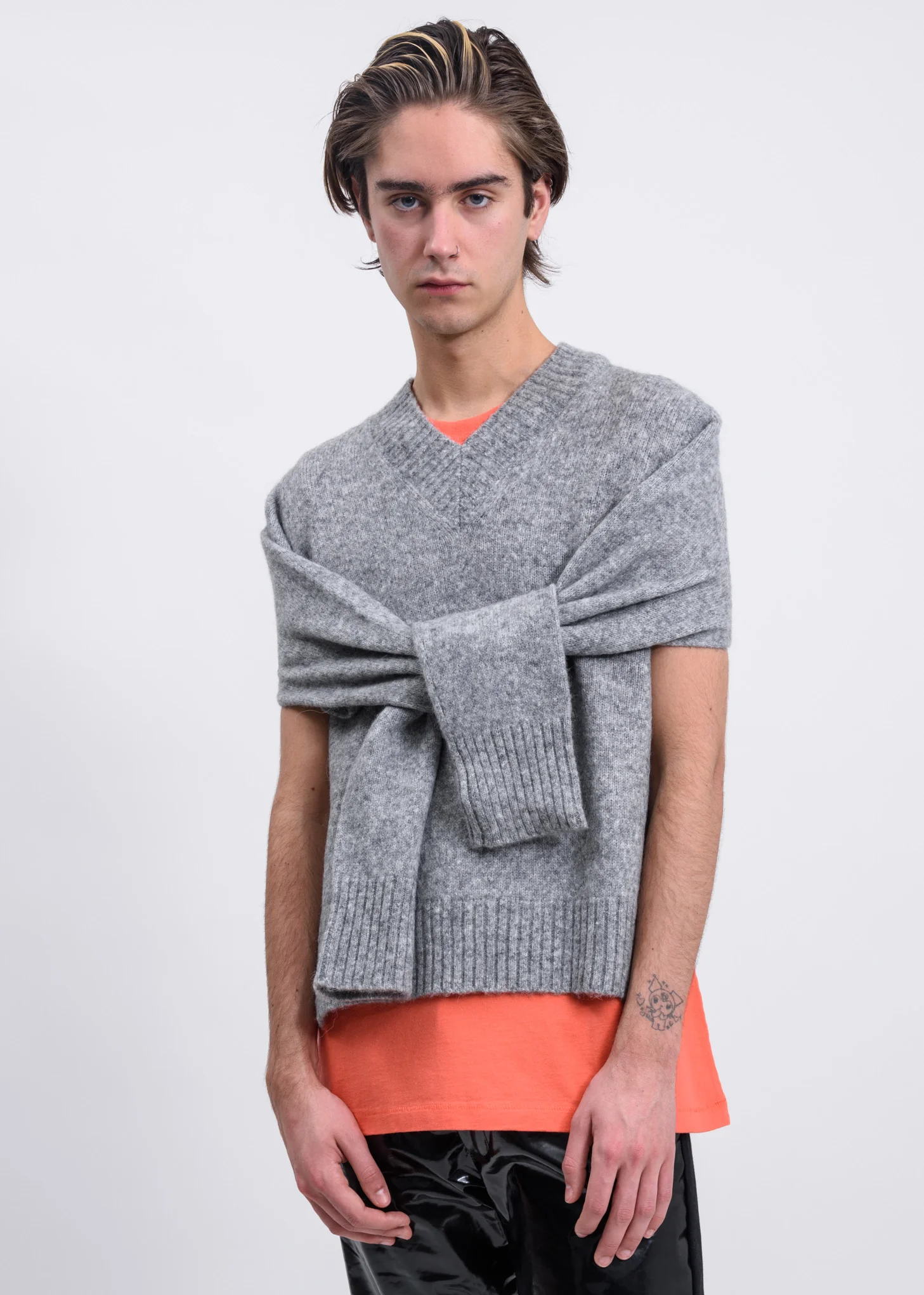 Ash V-Neck Tie Sleeve Sweater - Image 7