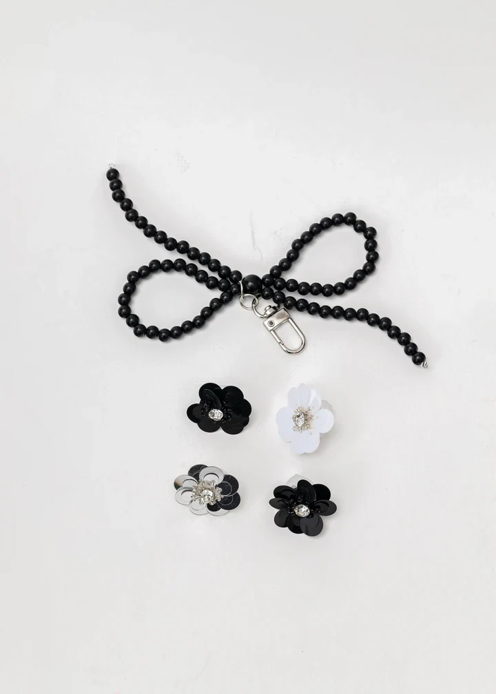 ATM One Pearl Bow And Four Flowers - Image 5