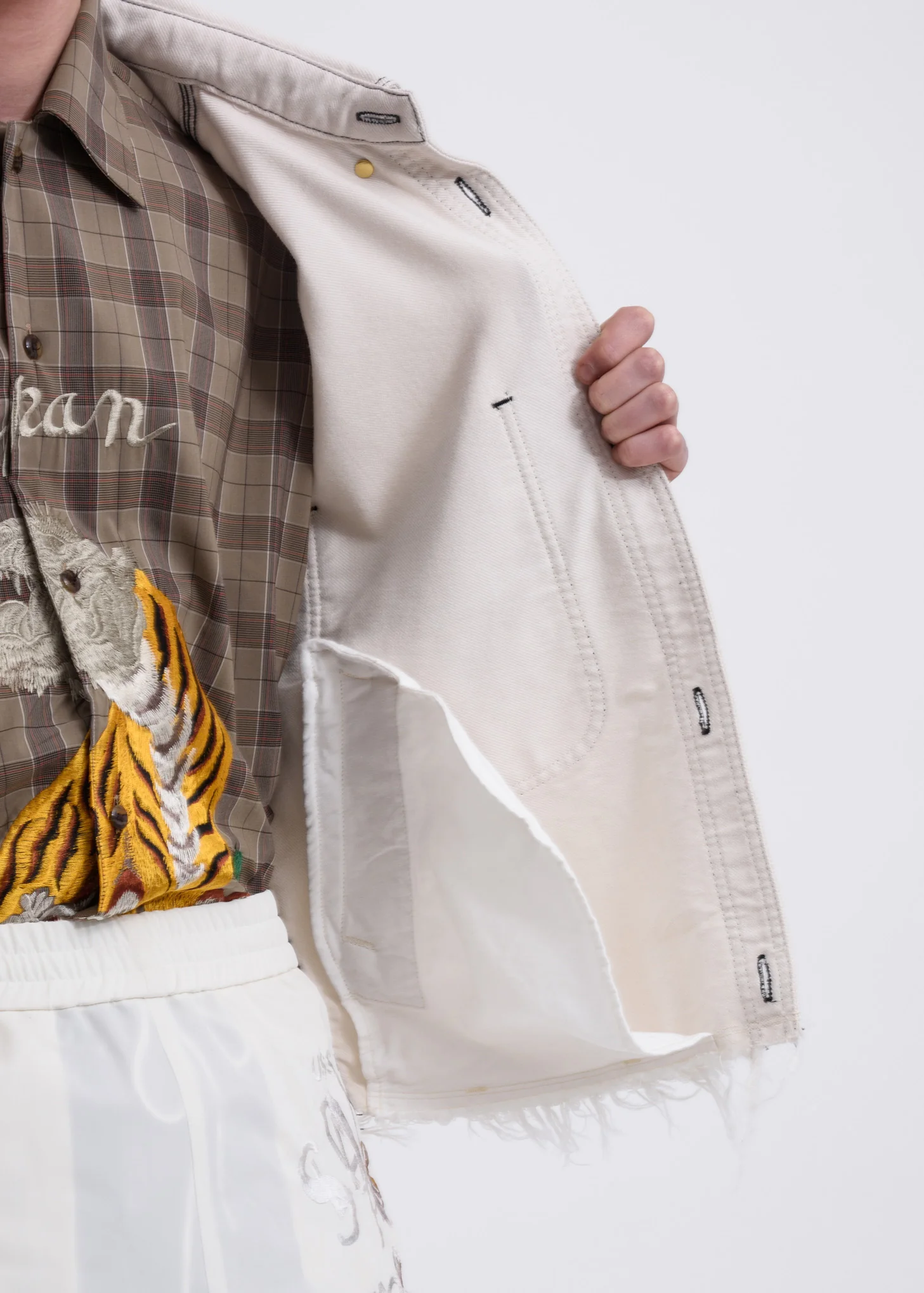Beige Bitting Embroidery Shirt - Image 5