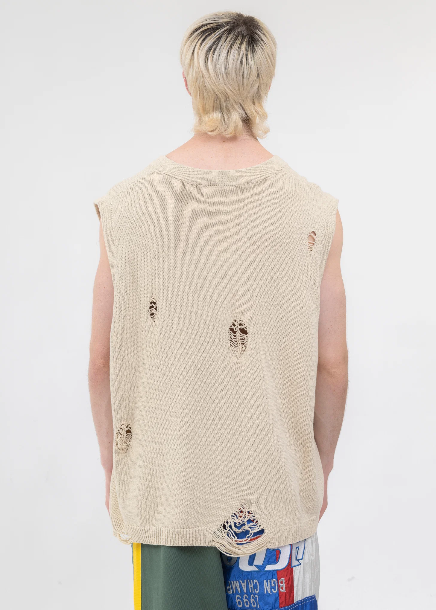 Beige DAMAGE COTTON V-NECK KNIT VEST - Image 2