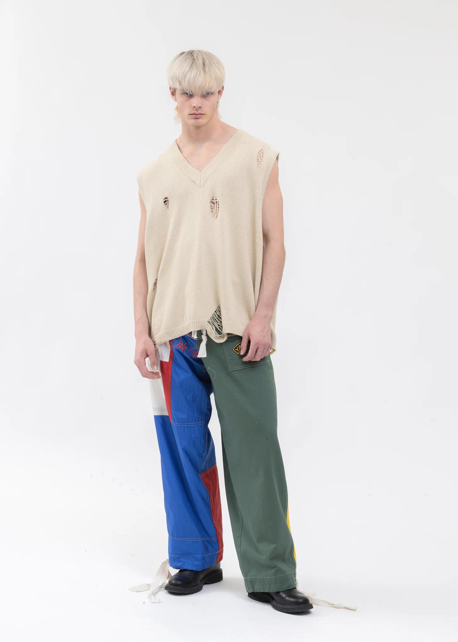 Beige DAMAGE COTTON V-NECK KNIT VEST - Image 6