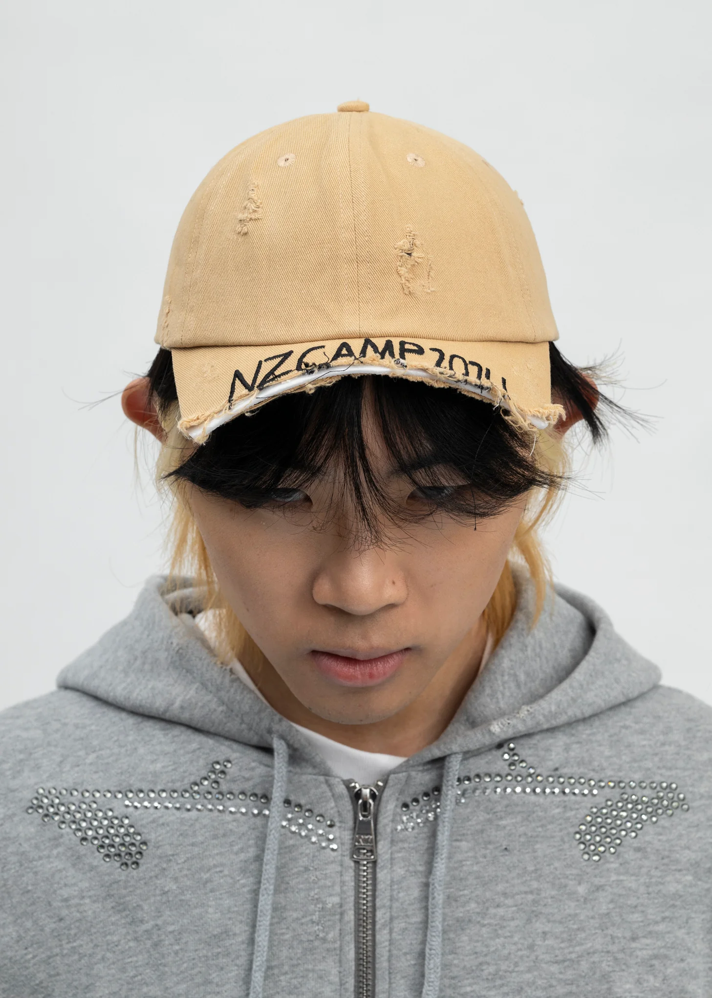 BEIGE DISTRESSED NZ CAMP 2024 BASEBALL HAT