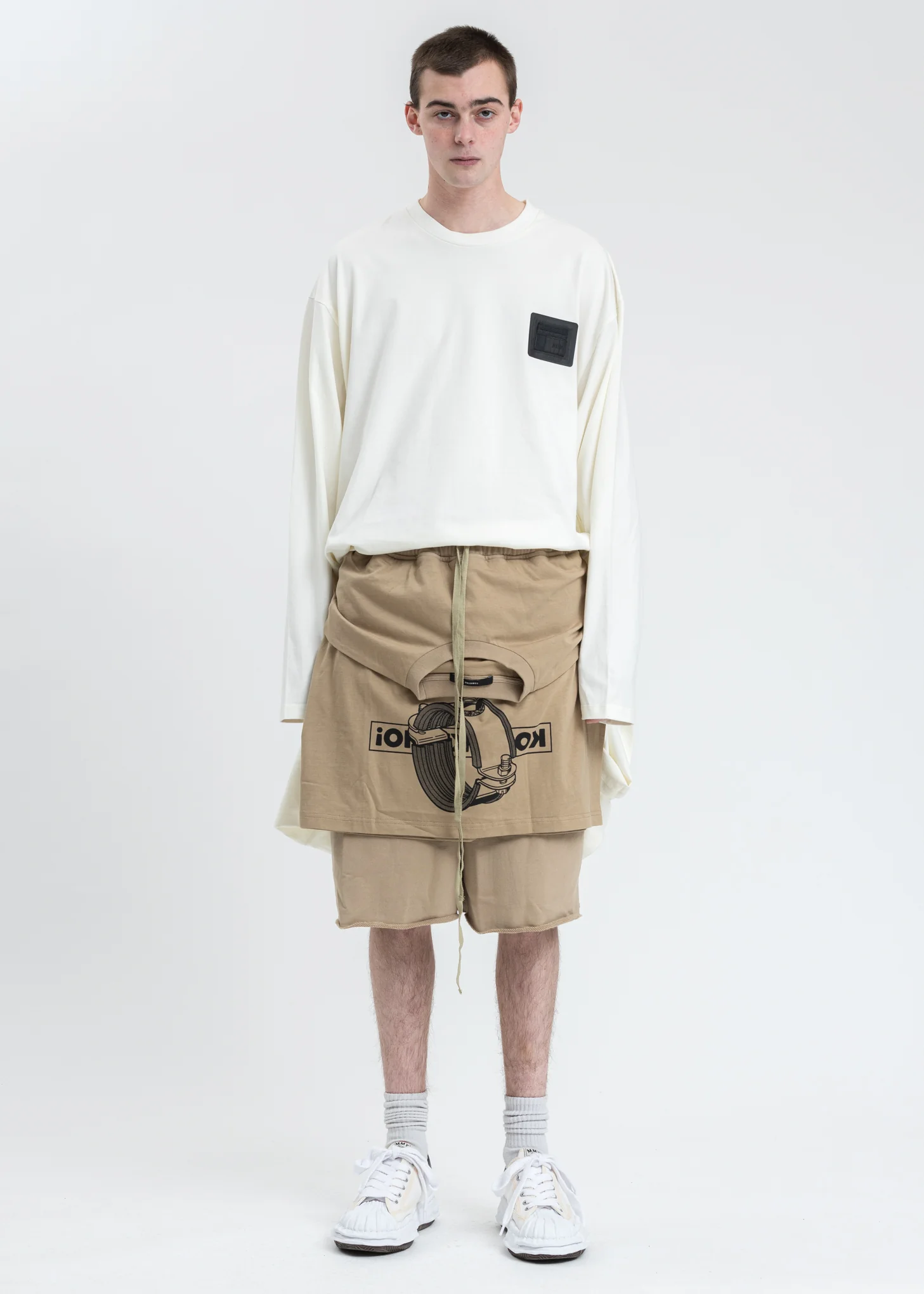 Beige Stabil Reversible Short - Image 9