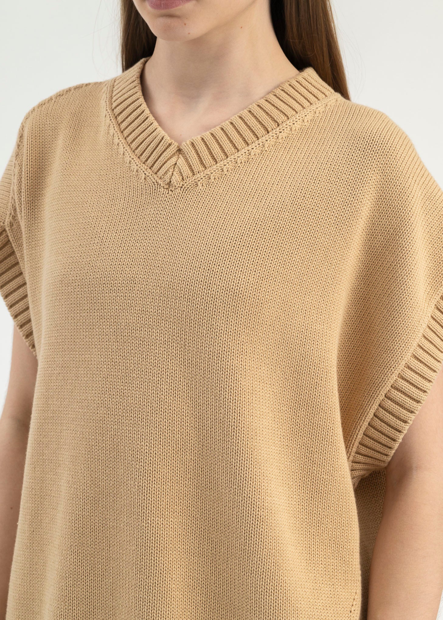 Beige V-Neck Vest - Image 4