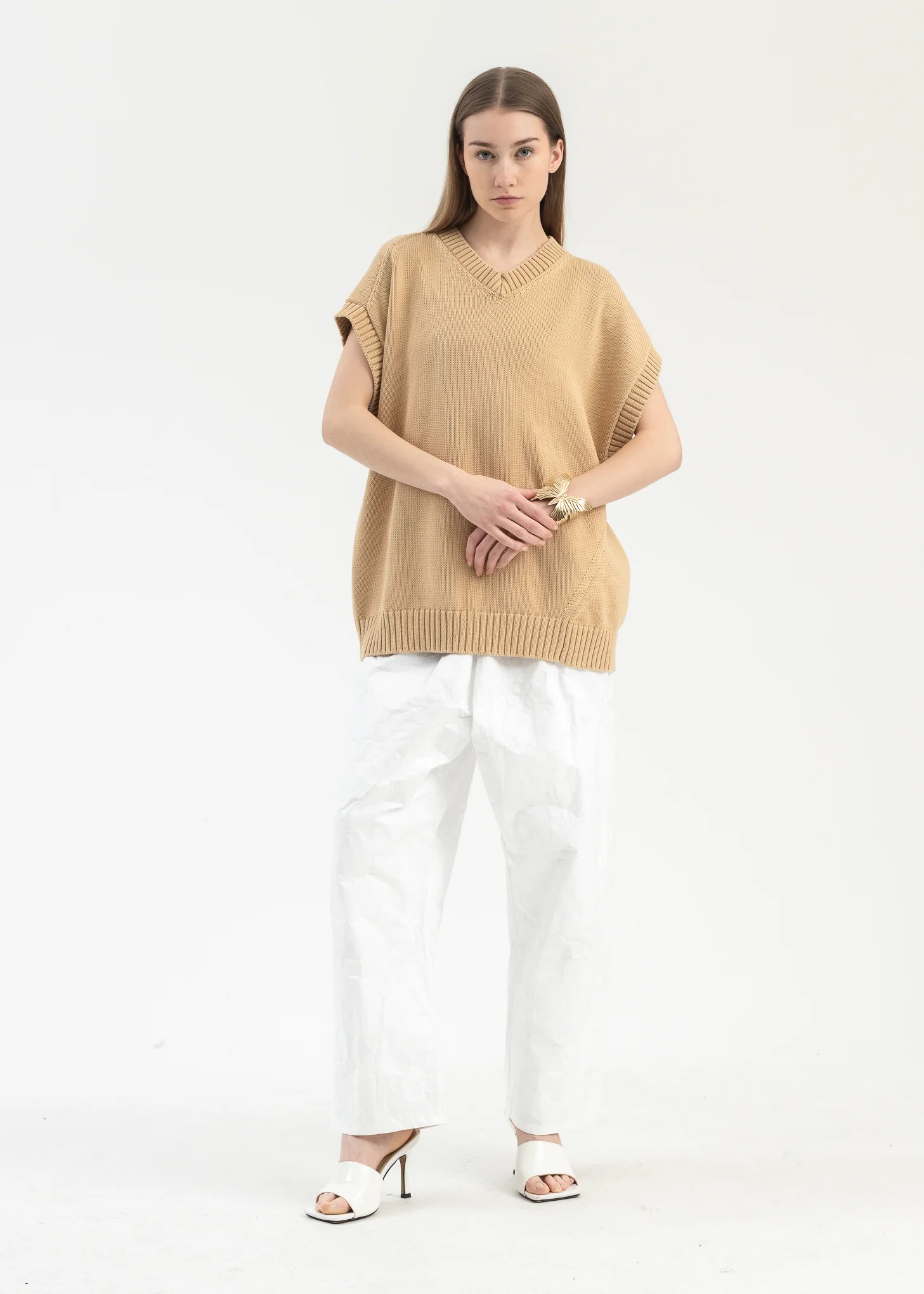 Beige V-Neck Vest - Image 5