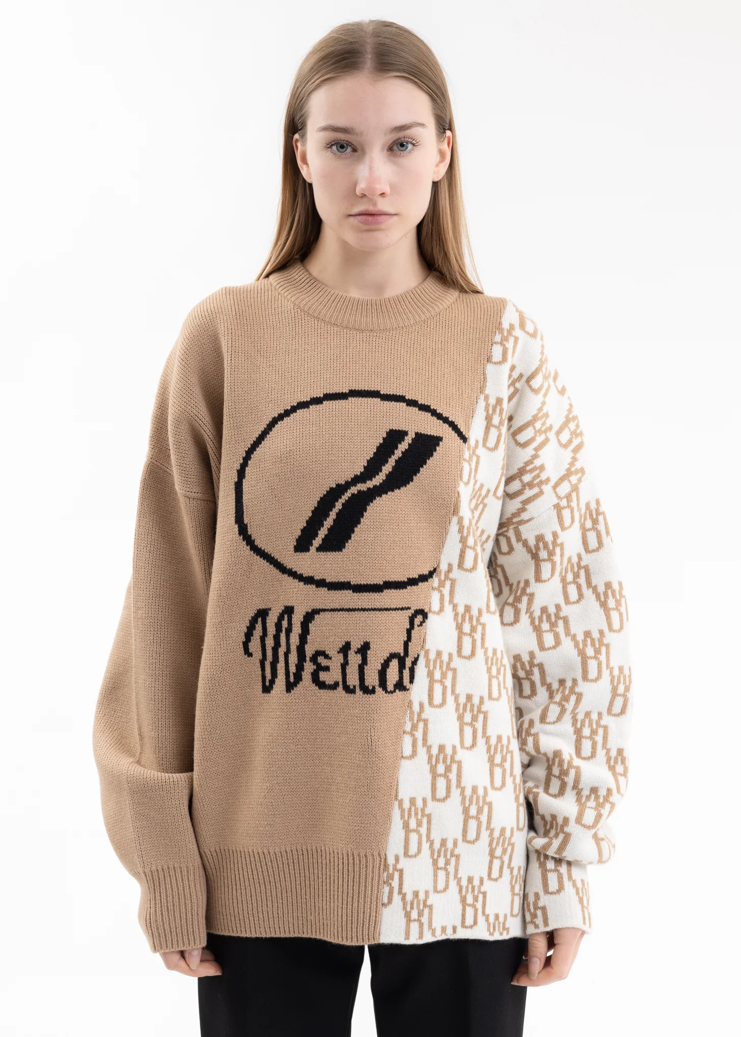 BEIGE WD1 GRAPHIC MIX LOGO SWEATER