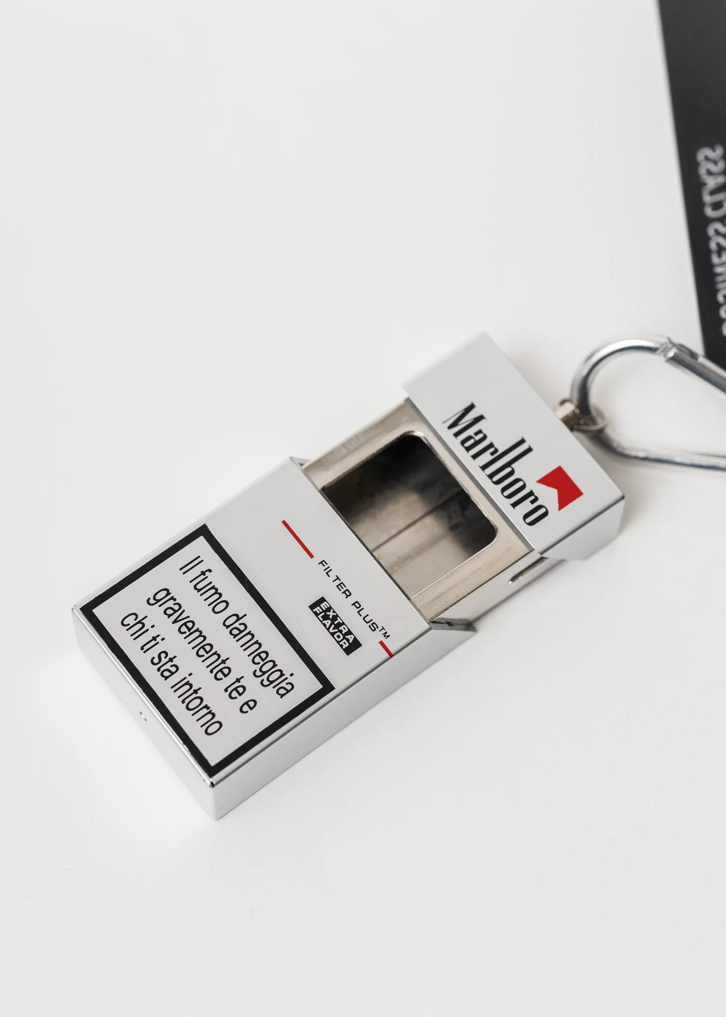 Black 017 Boarding Pass Keyring With Marlboro Pitch - Image 4