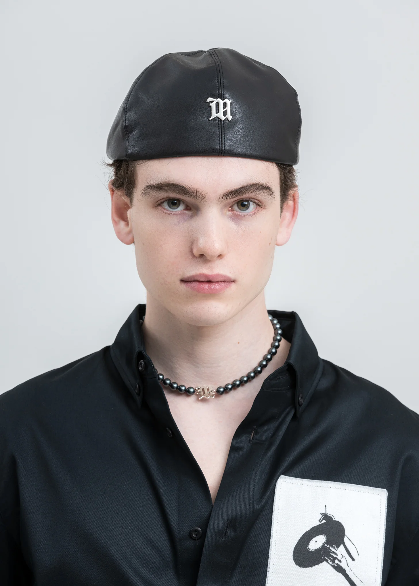 Black 1997 Cannes Flat Cap - Image 4