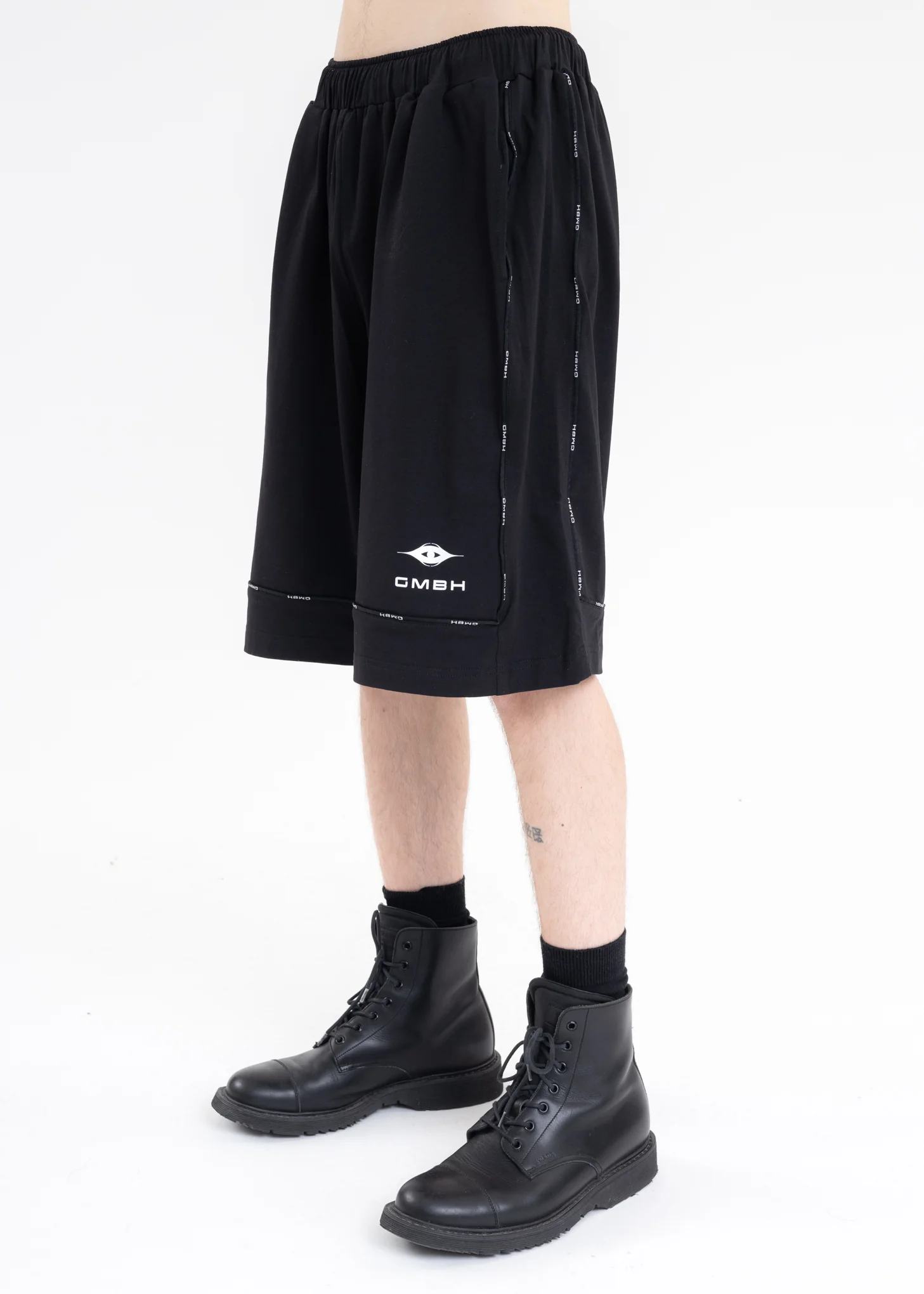 BLACK BASKET SHORTS - Image 3