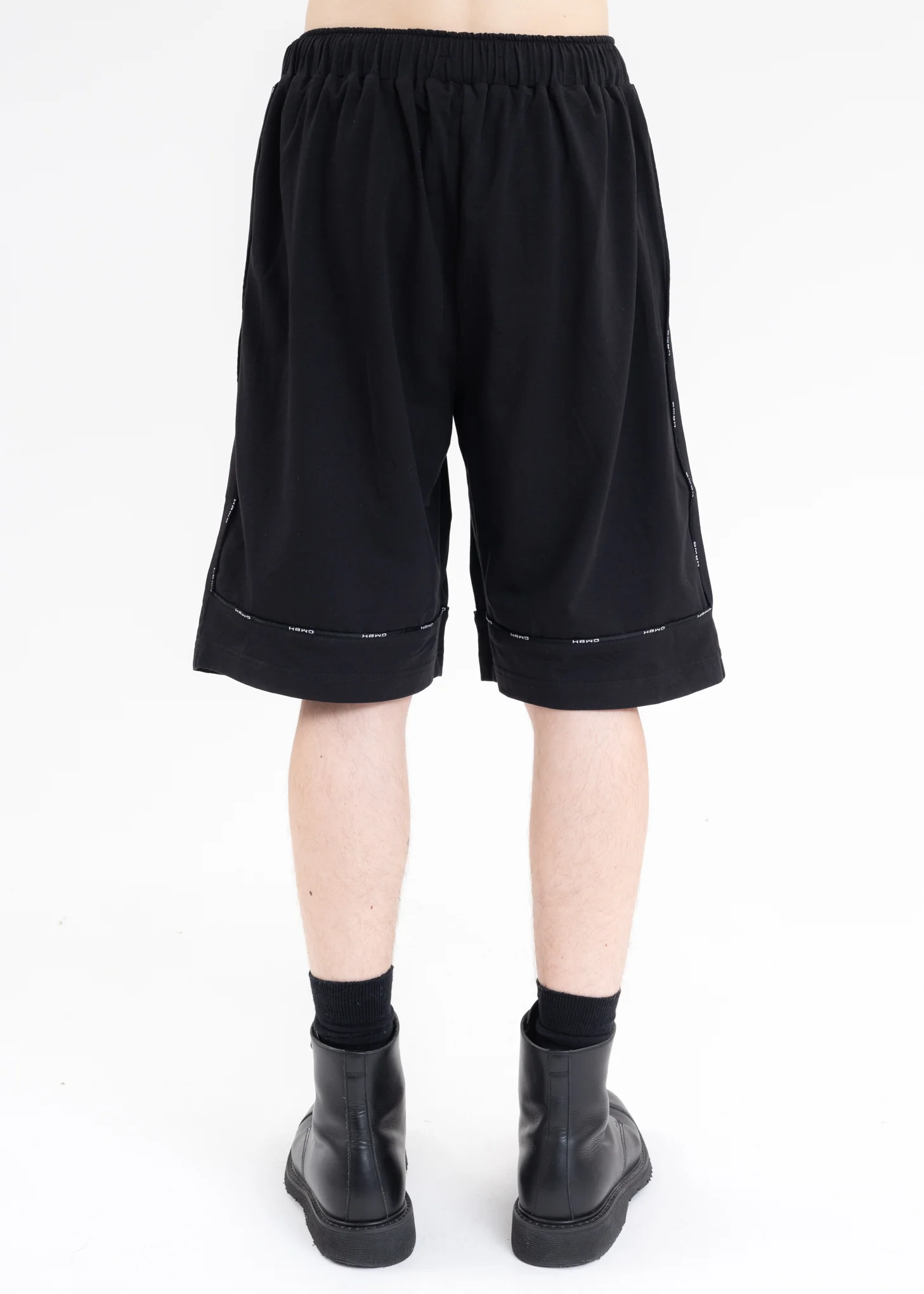 BLACK BASKET SHORTS - Image 4