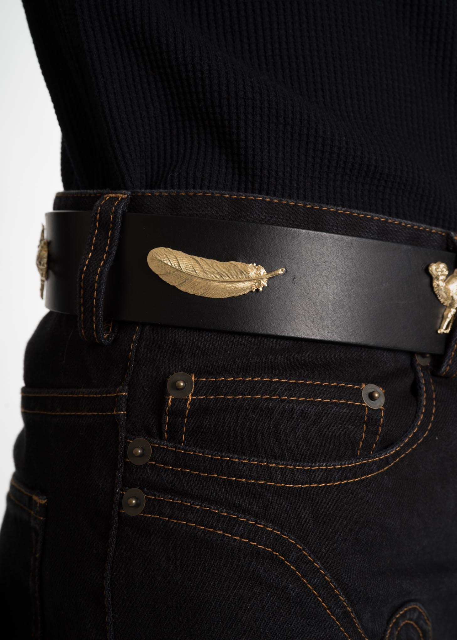 Black and Gold Dore Belt - Image 4