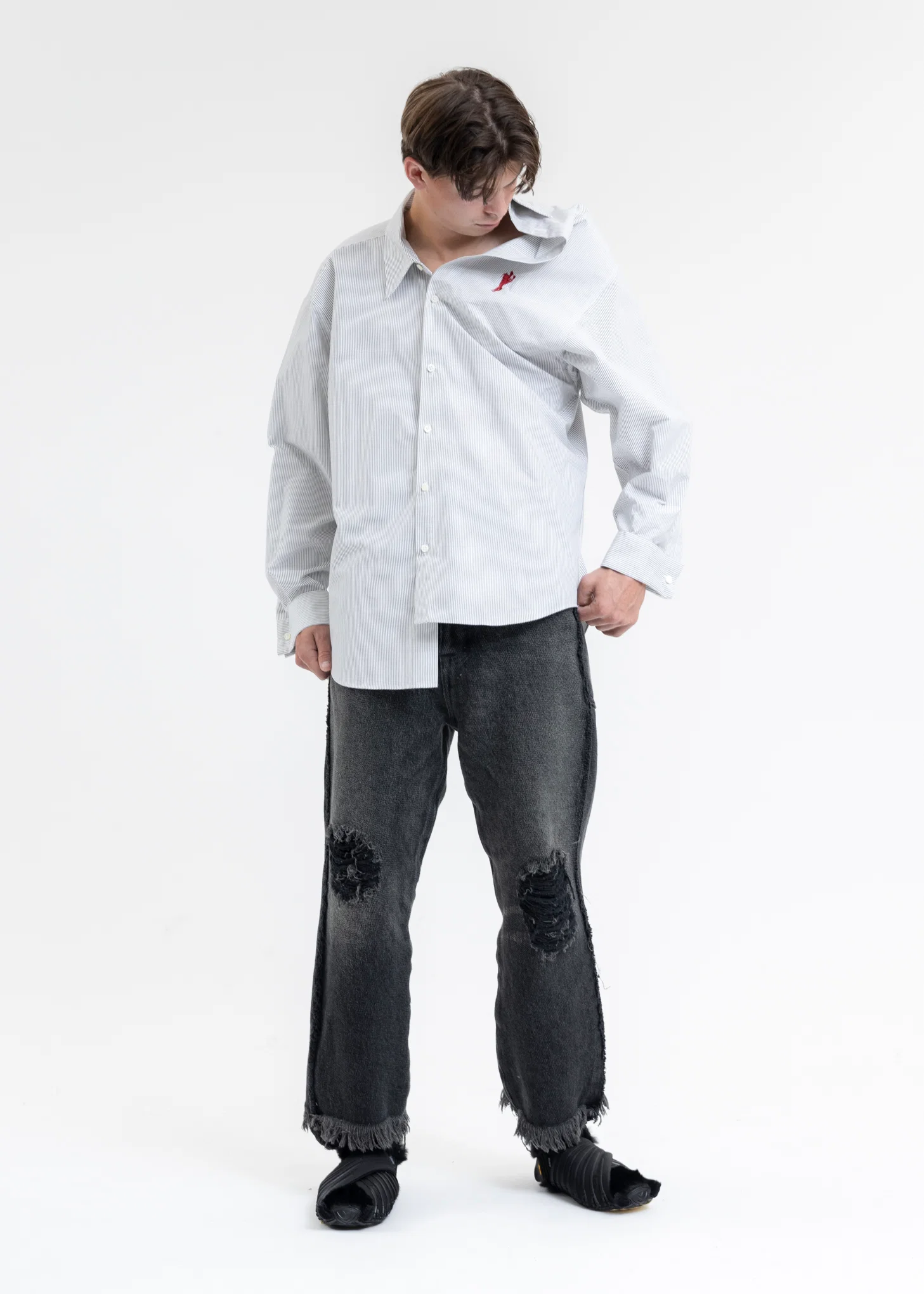 BLACK AND WHITE HALF LOOSE STRIPE SHIRT - Image 5