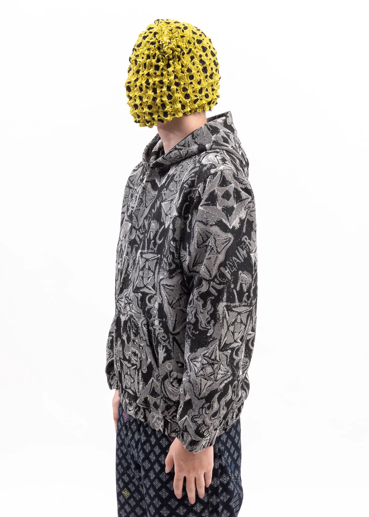 BLACK AND WHITE  EMBROIDERY ZIPUP HOODIES - Image 3