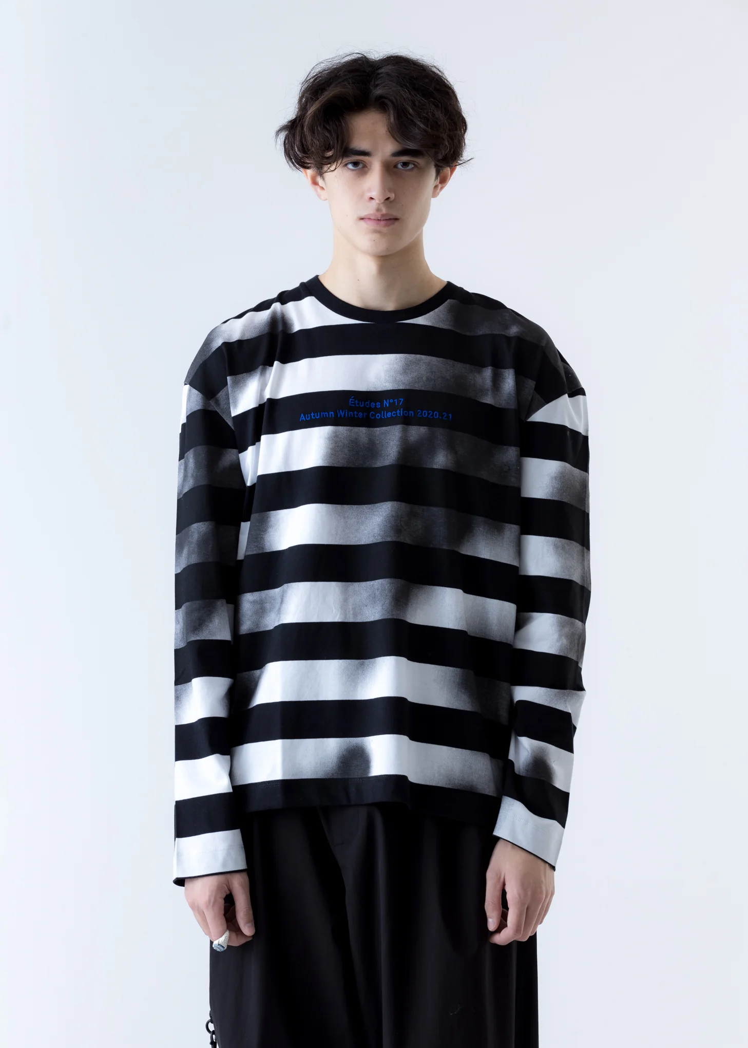 Black And White Spray Striped Long Sleeves