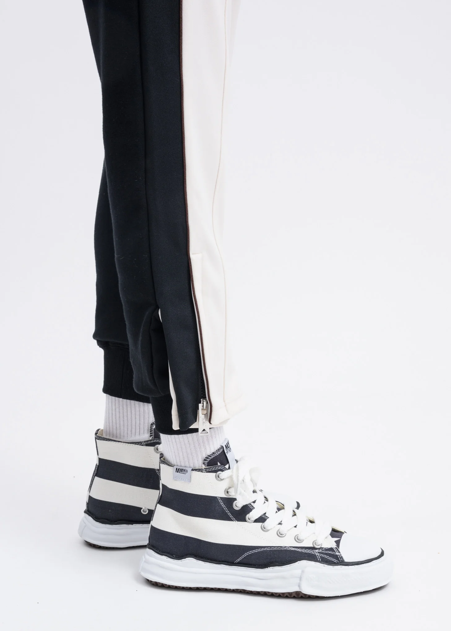 Black and White Stars and Stripes High Top Original Sole Sneaker - Image 4