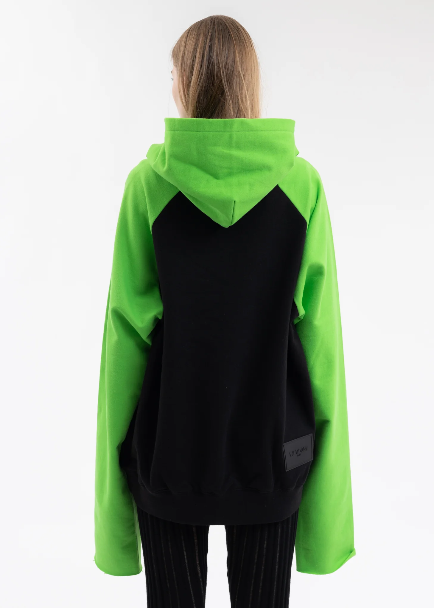 BLACK ARROW SELLDONE LOGO RAGLAN HOODIE - Image 2