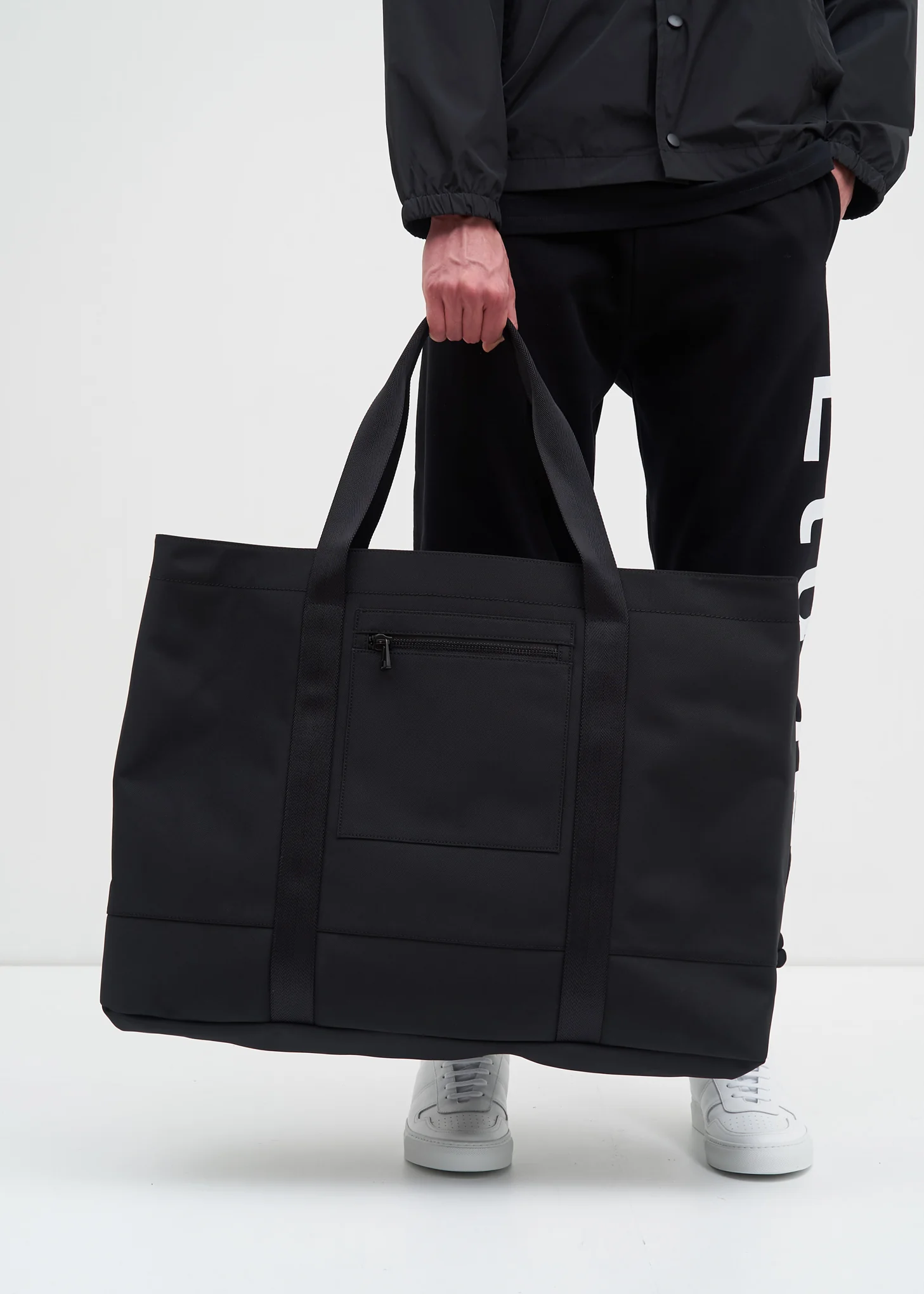 Black August Weekend Bag - Image 3