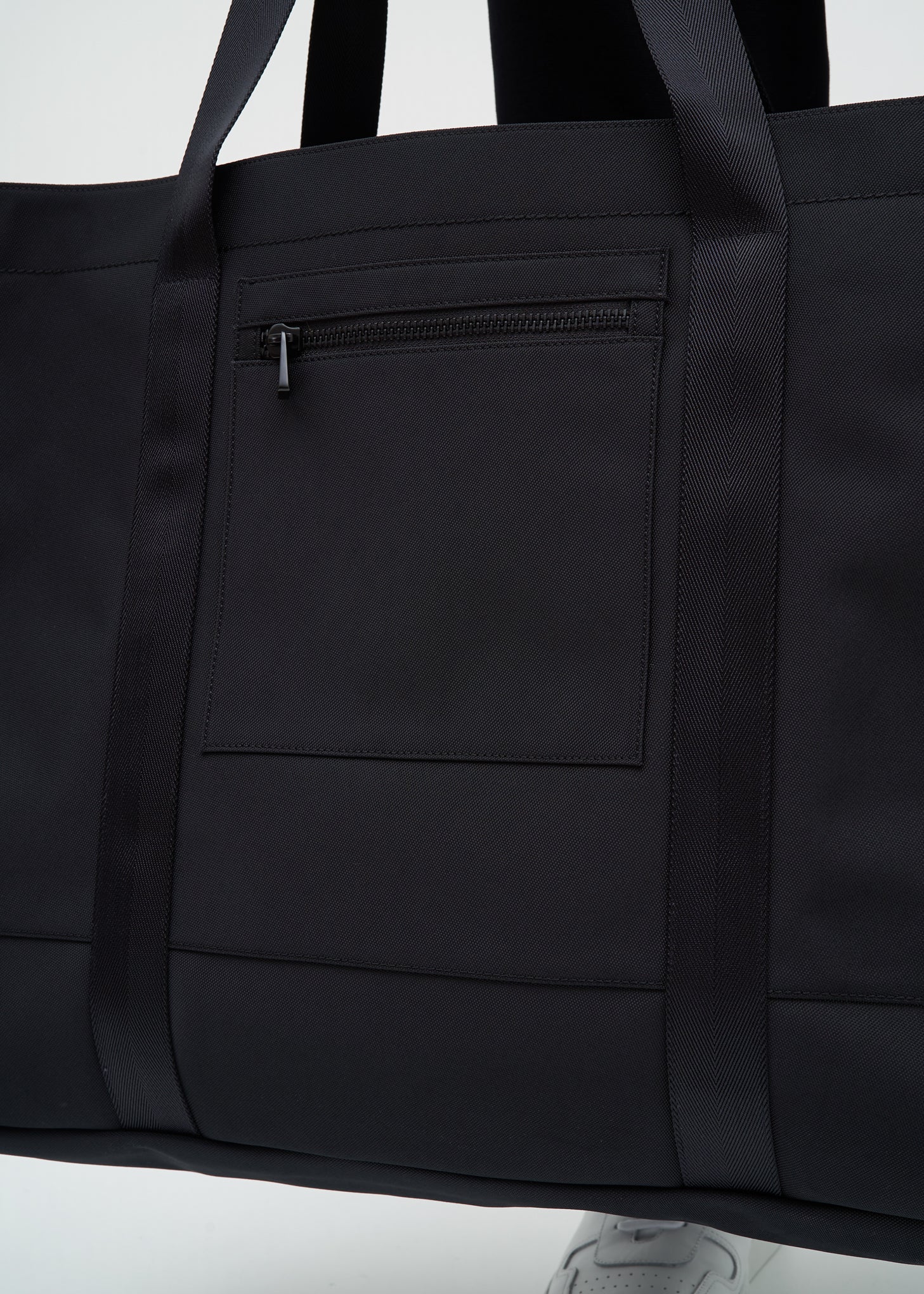 Black August Weekend Bag - Image 4