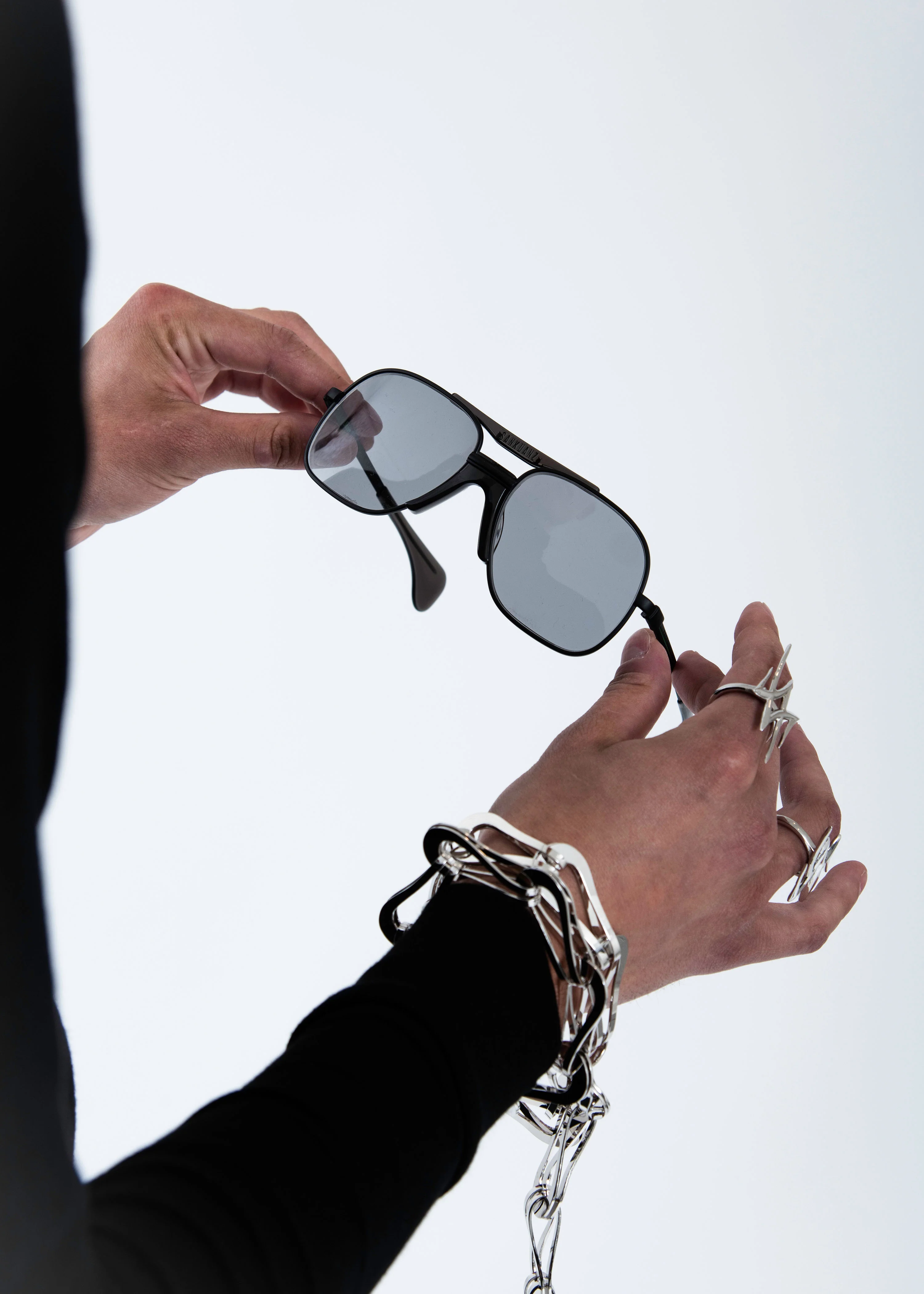 Black Aviator Sunglasses - Image 2
