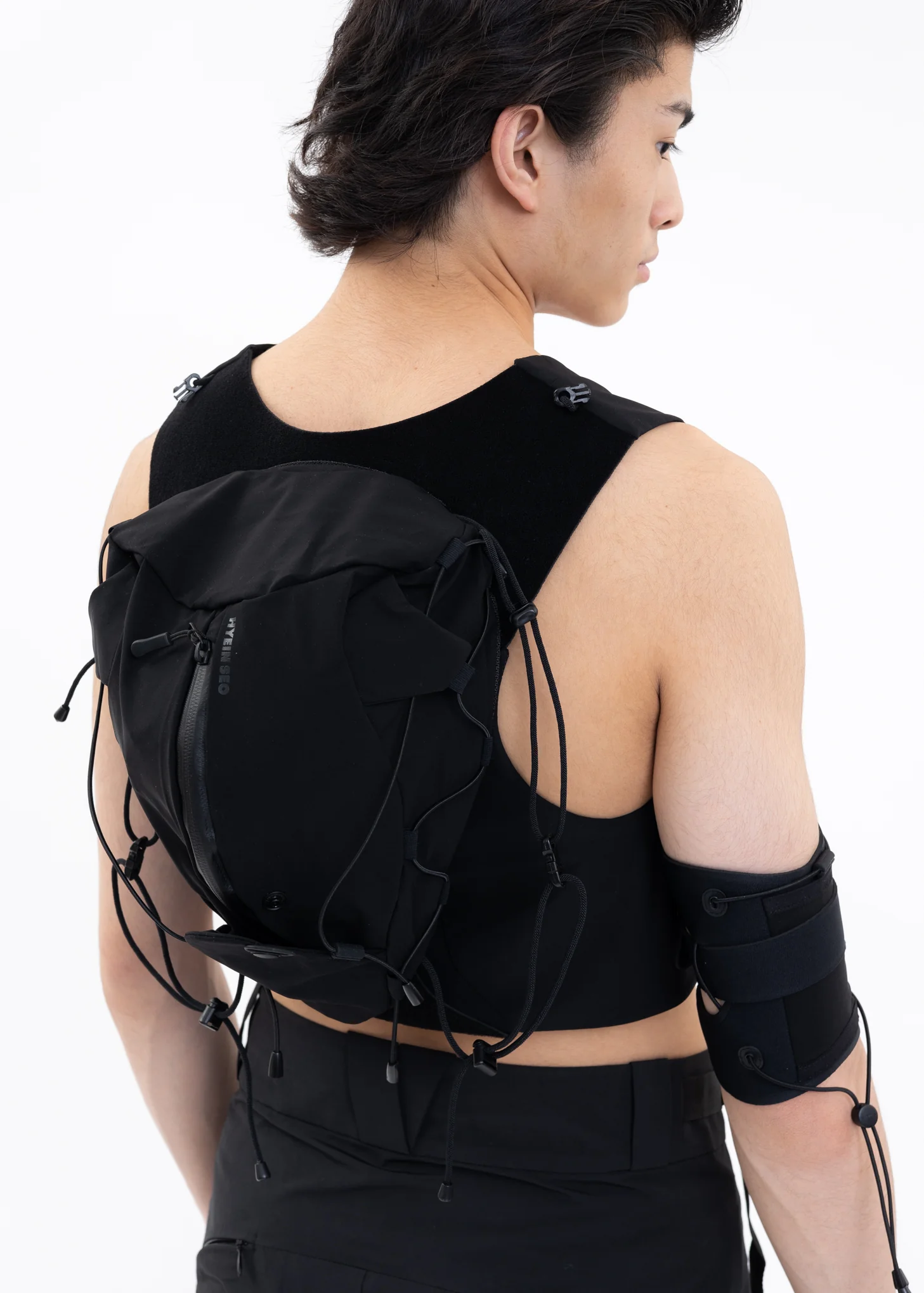 Black BAG VEST - Image 6