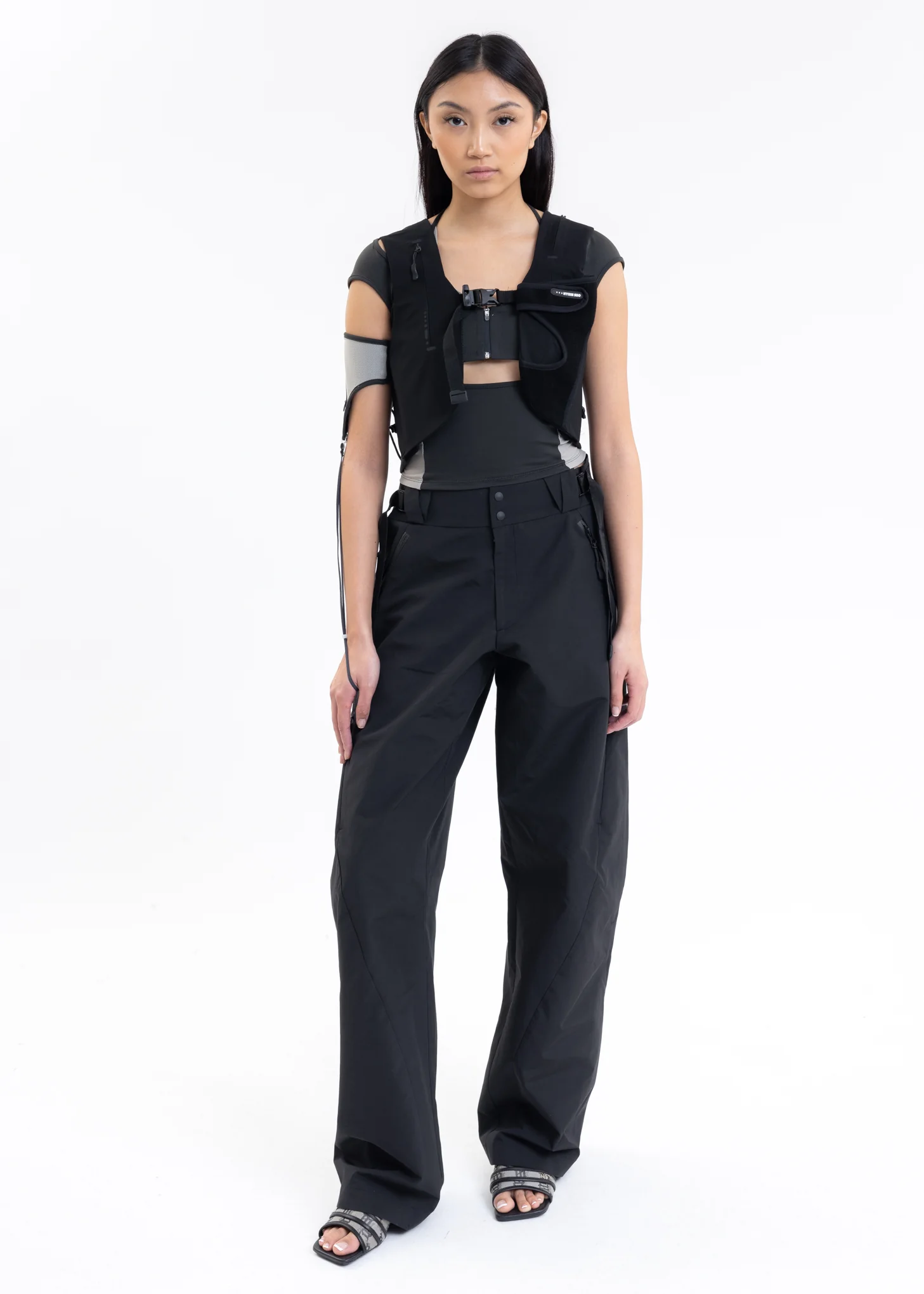 Black BAG VEST - Image 5