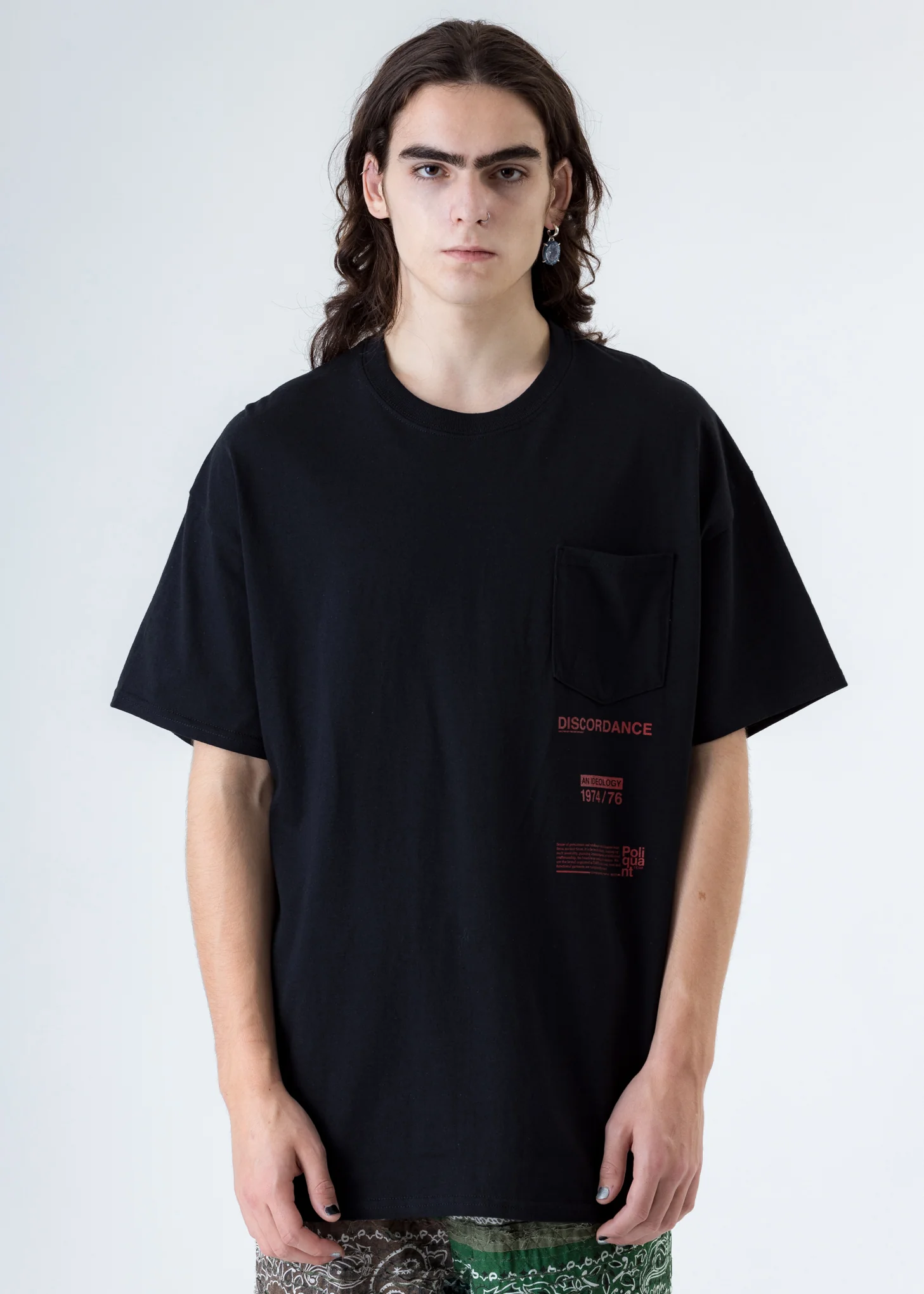 Black Bandana P Patch Print T-Shirt (Red P)