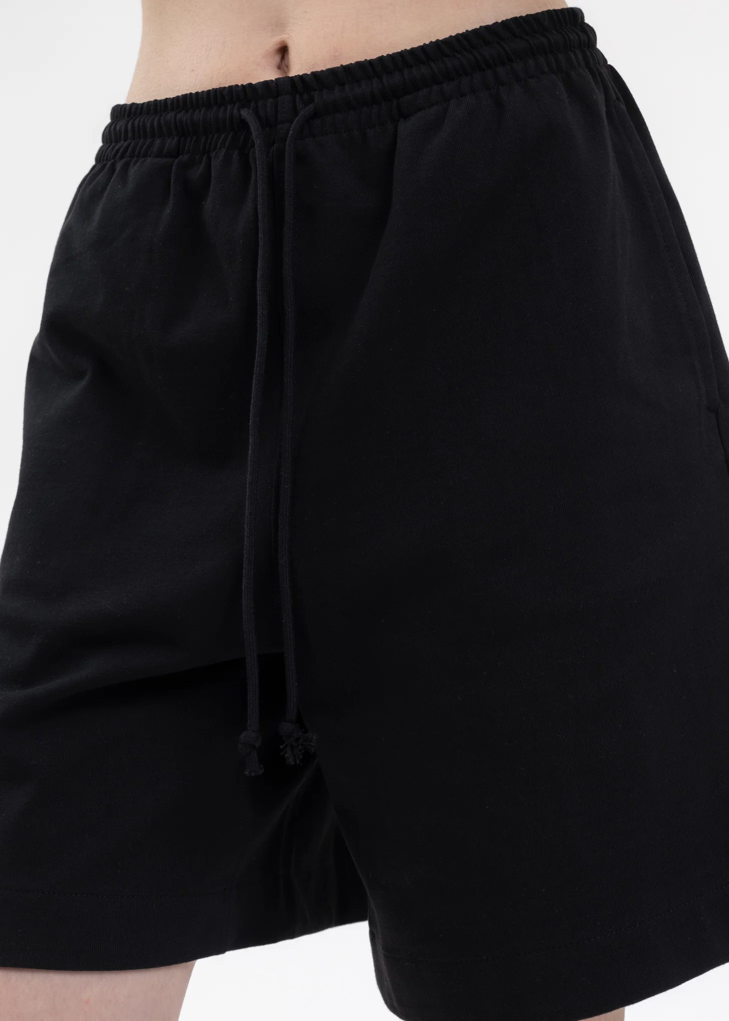 BLACK BANDED SHORTS - Image 4