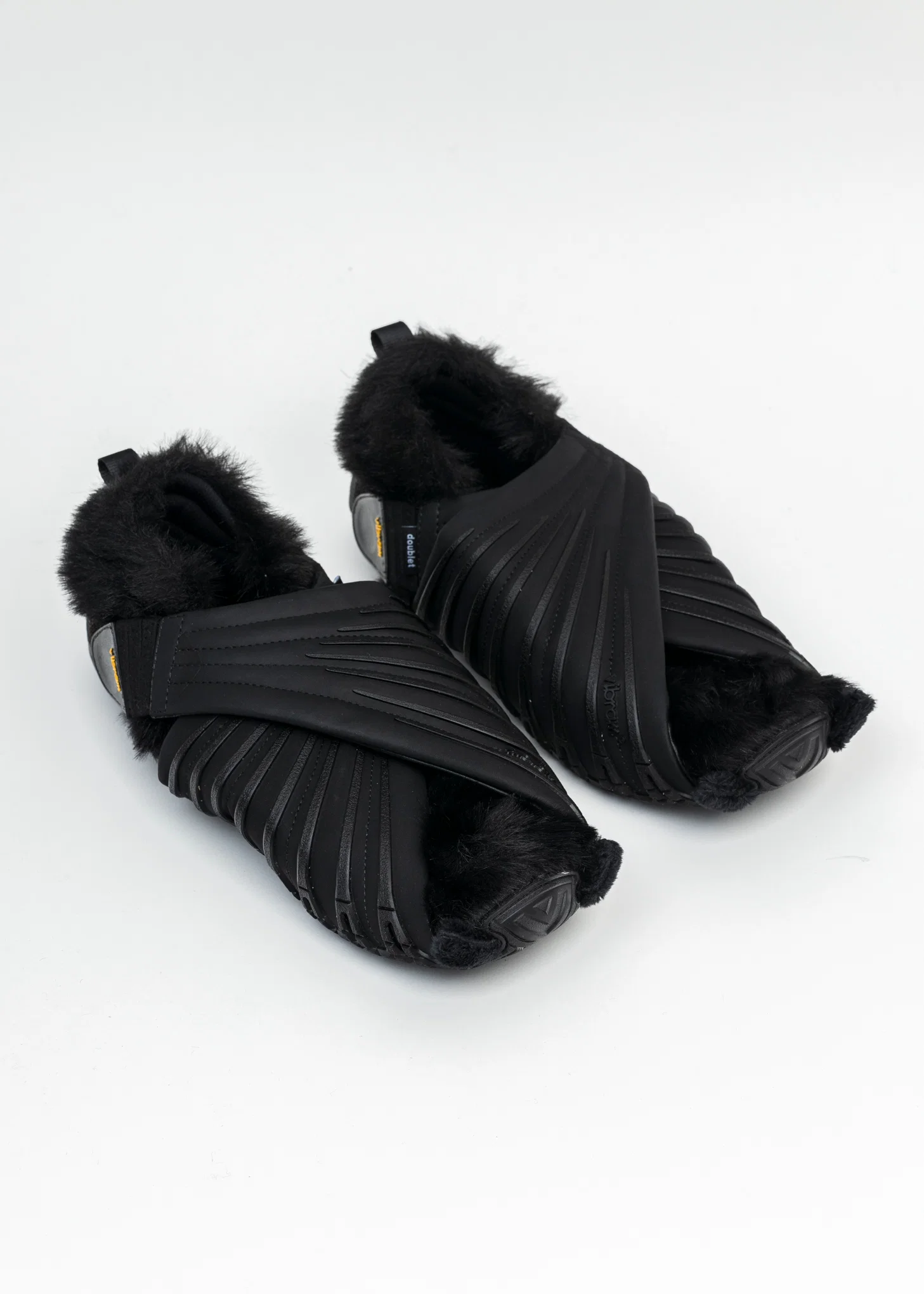 BLACK BAT RESTING SHOES - Image 3