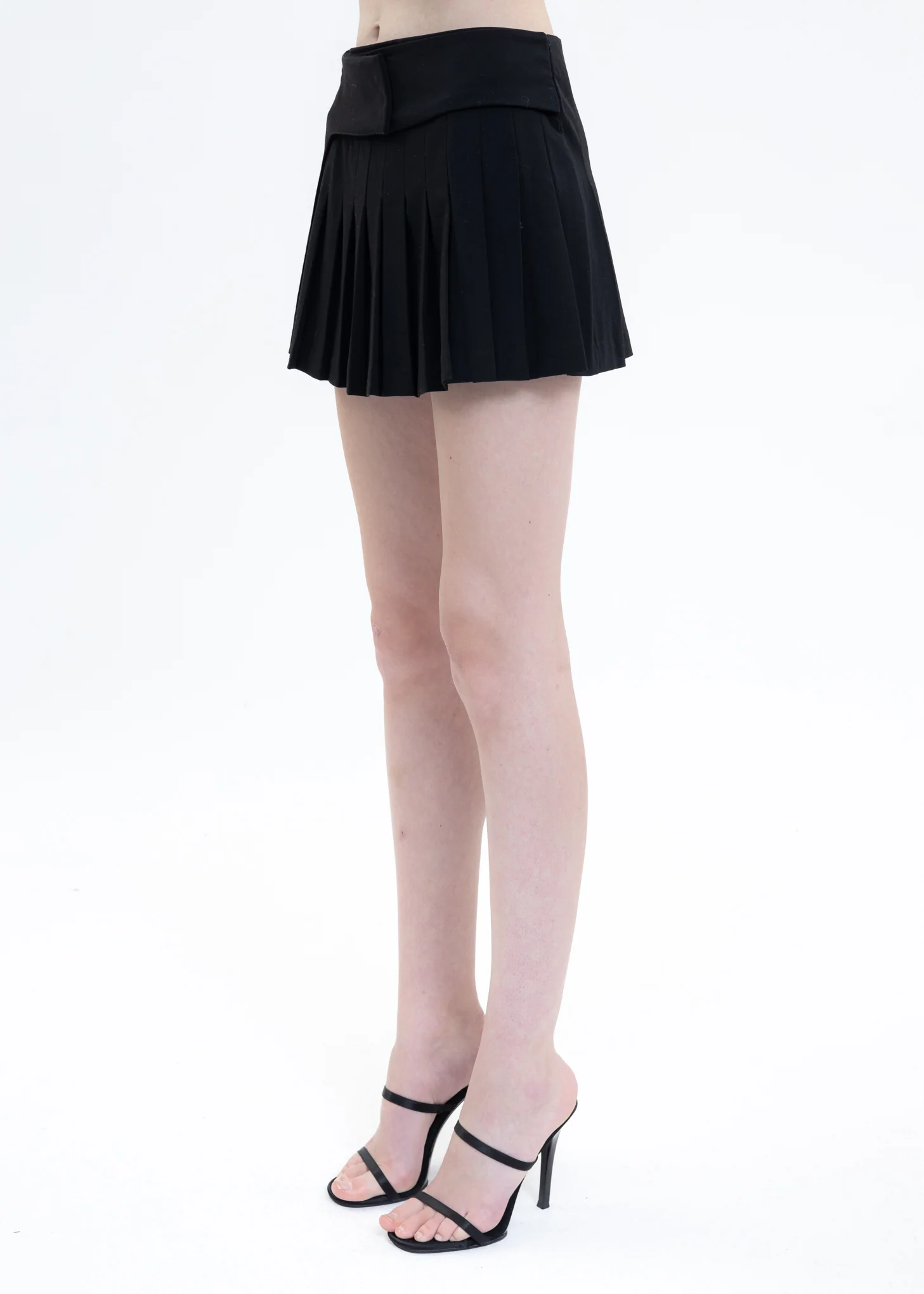 Black Belted Pleated Mini Skirt - Image 2