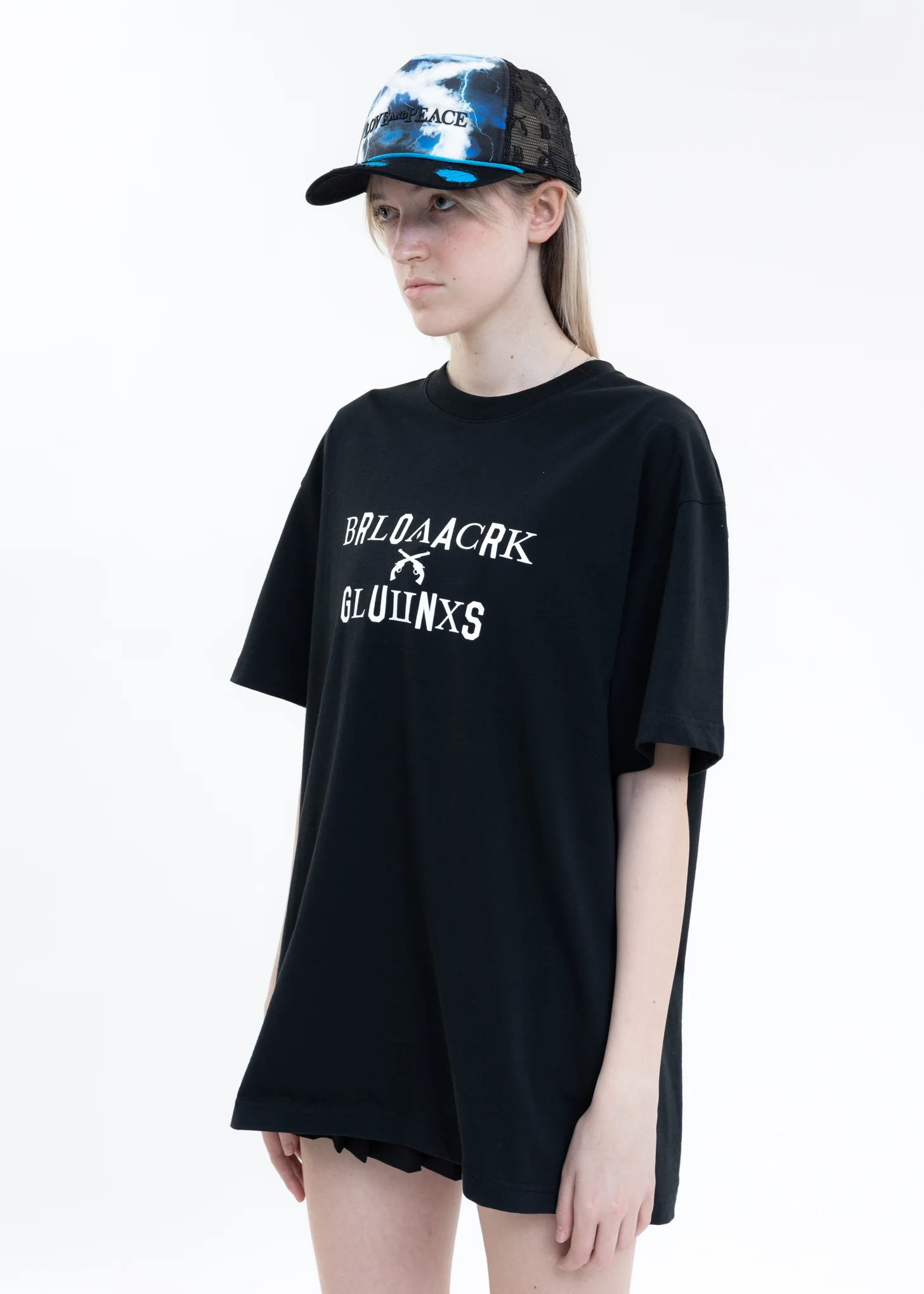 Black Black Lux X roarguns LOVE&PEACE T-Shirt - Image 3