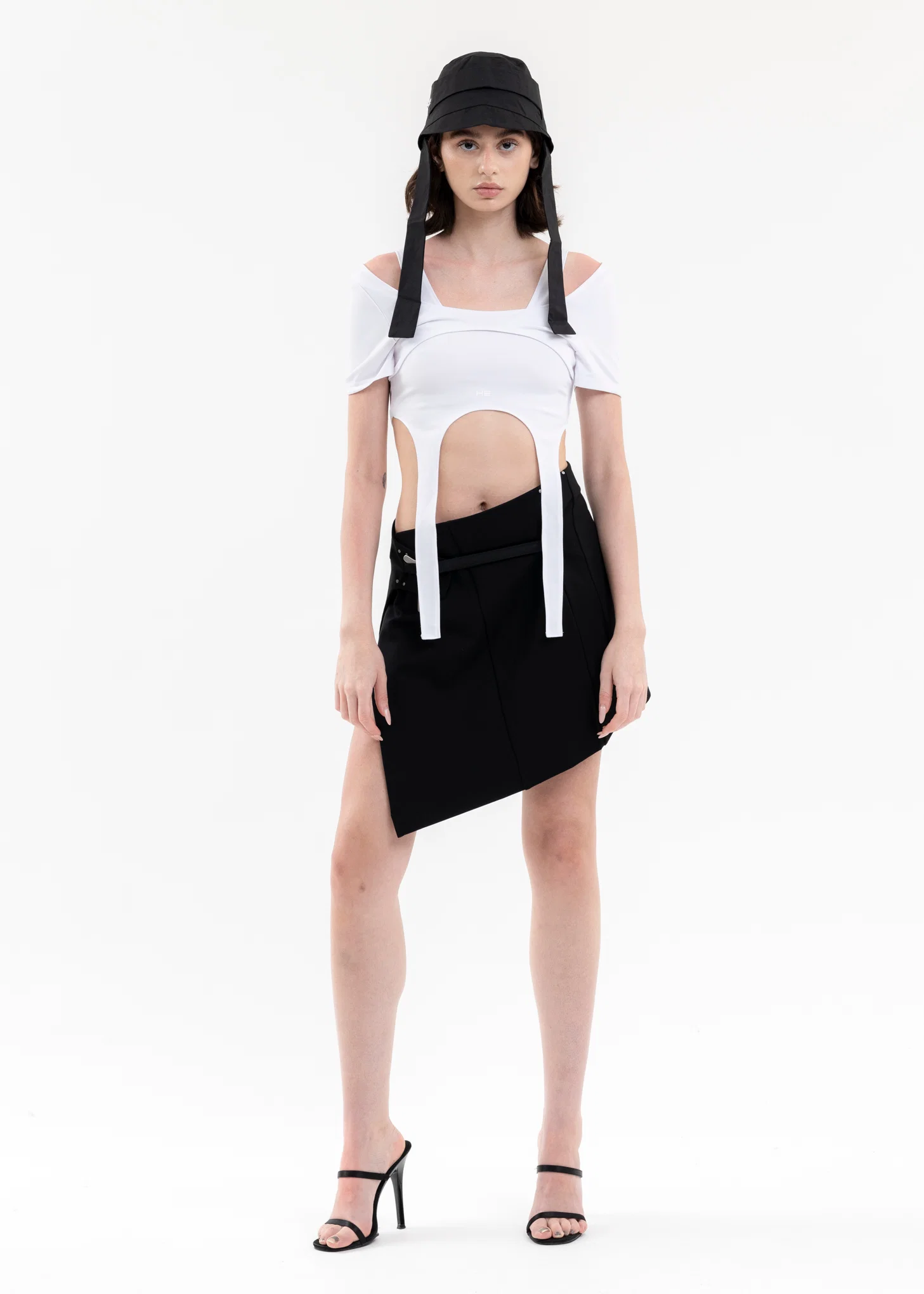 BLACK BLAZE BUCKET HAT - Image 5