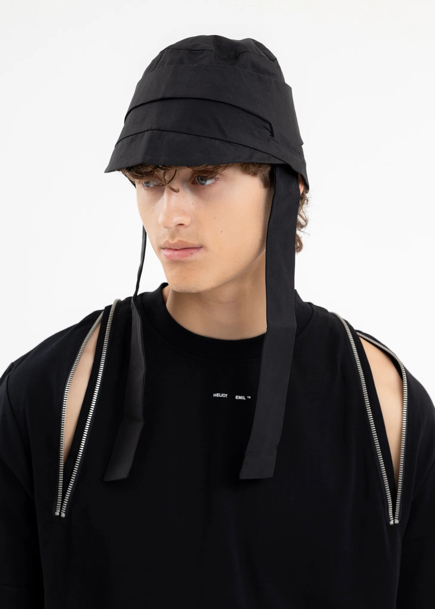 BLACK BLAZE BUCKET HAT - Image 4