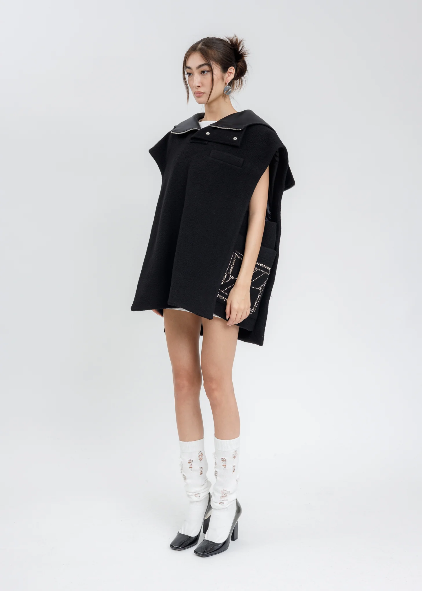 Black Box Shape Pattern Artwork Vest - Image 3