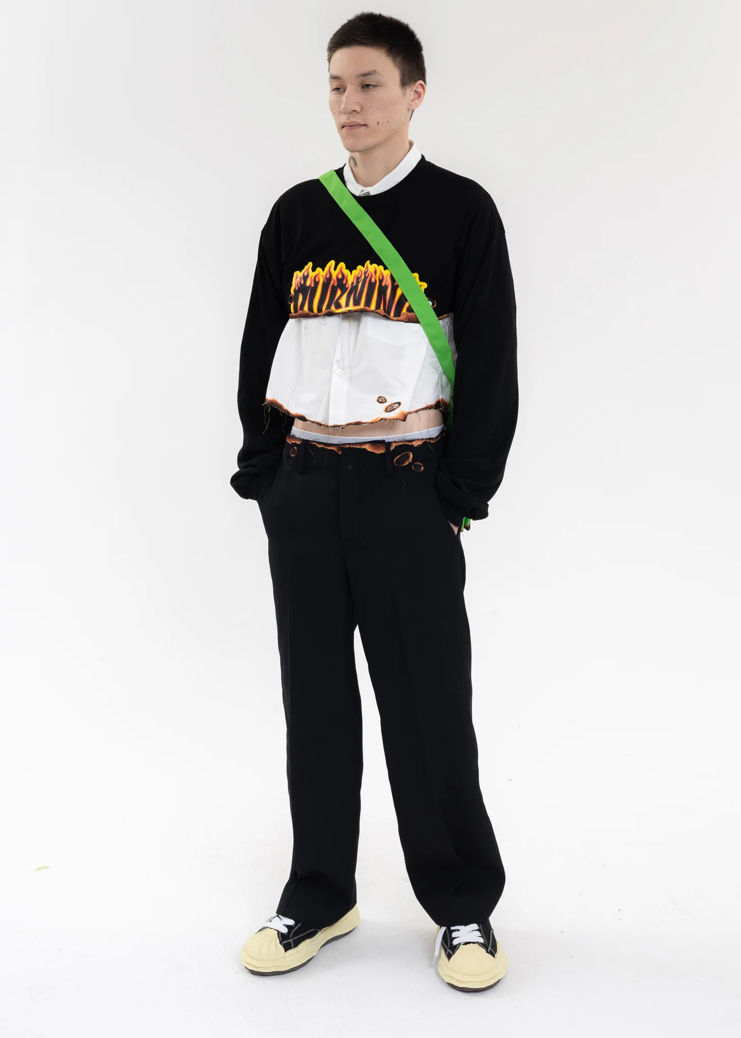 Black BURNING EMBROIDERY CROPPED LONG SLEEVE T-SHIRT - Image 5