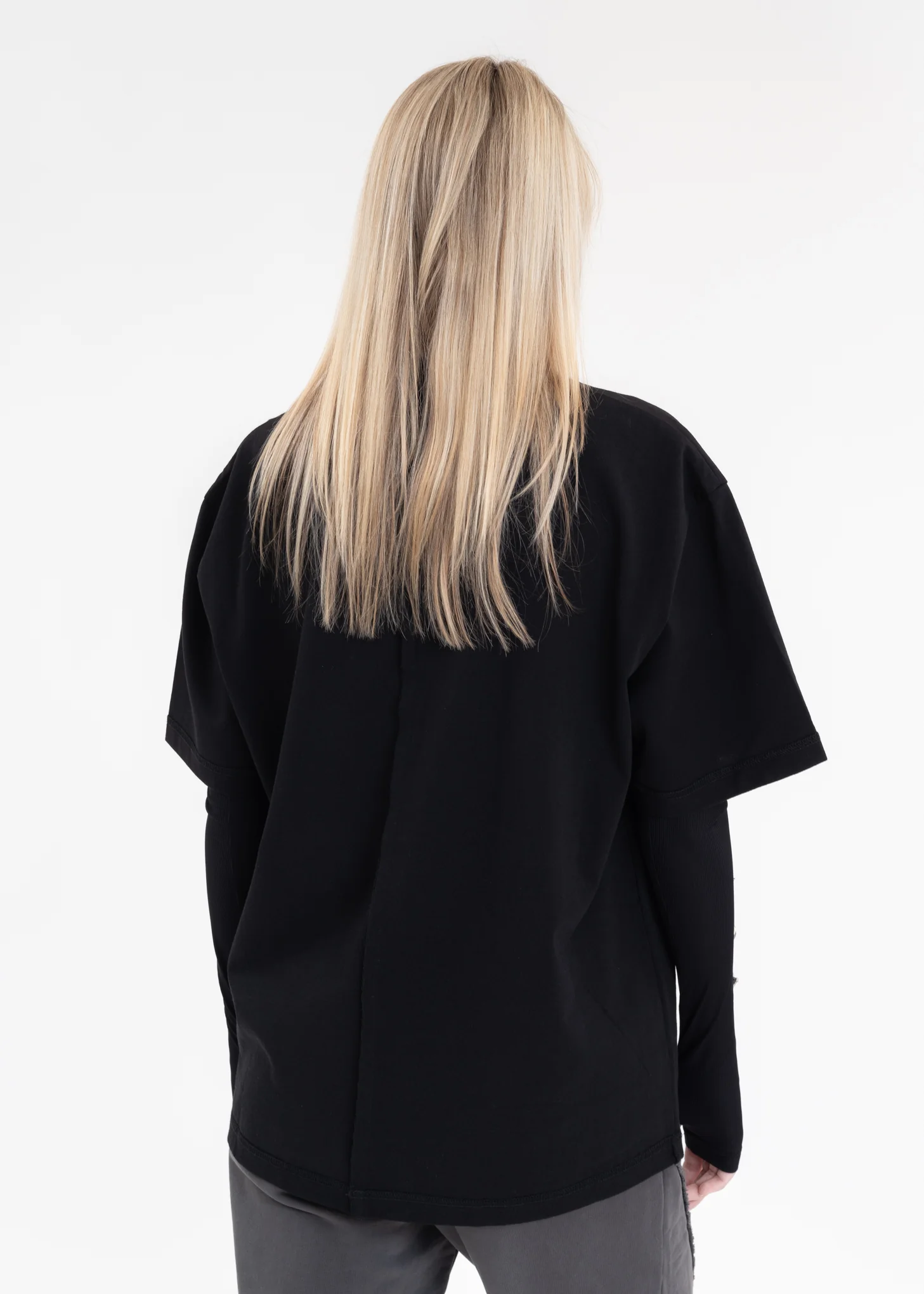 Black C2H4 Embroidery T-shirt - Image 4