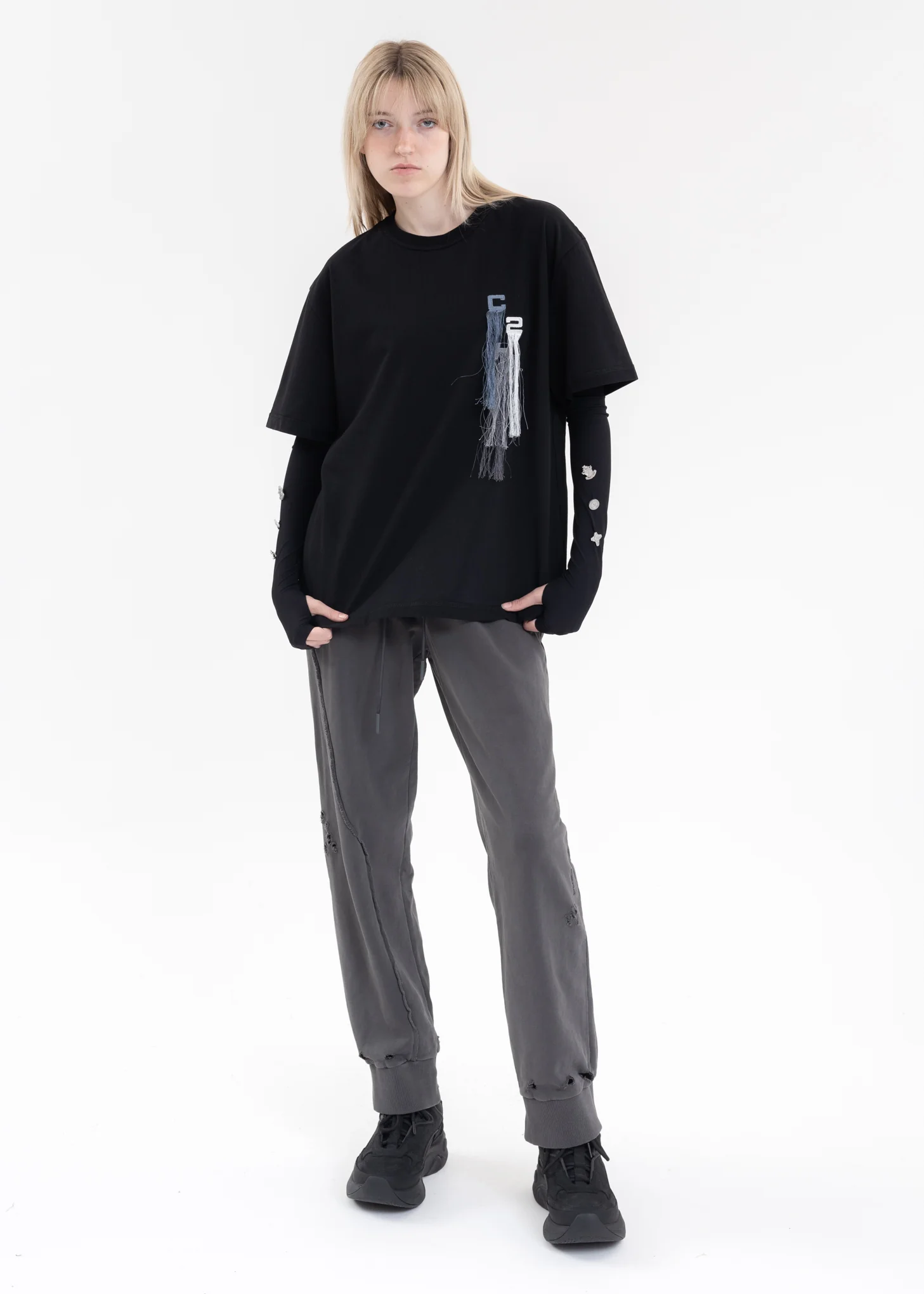 Black C2H4 Embroidery T-shirt - Image 5