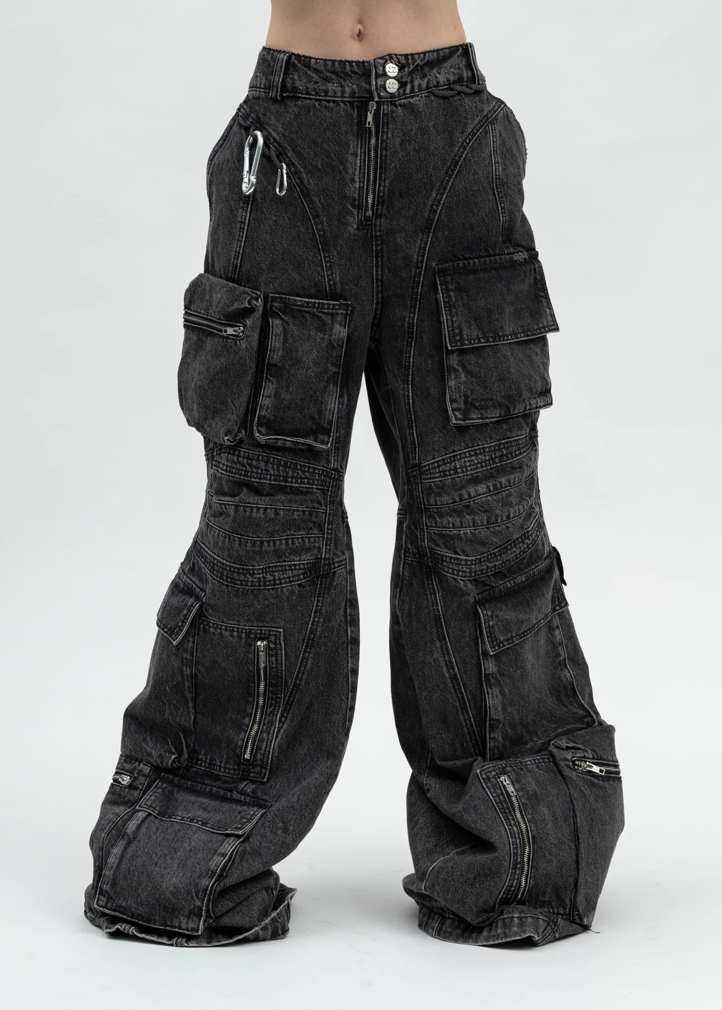 BLACK CAMPING CARGO JEANS
