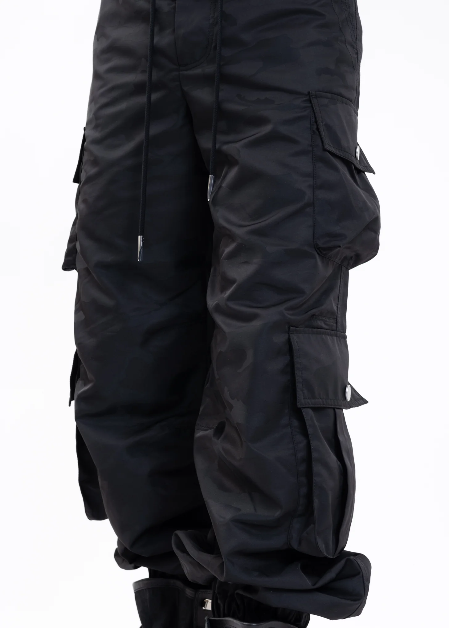 BLACK CARGO POCKET TROUSERS - Image 4