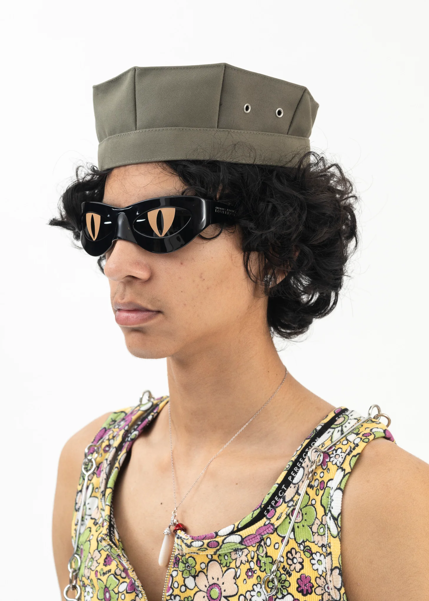 BLACK CAT EYE SUNGLASSES - Image 4